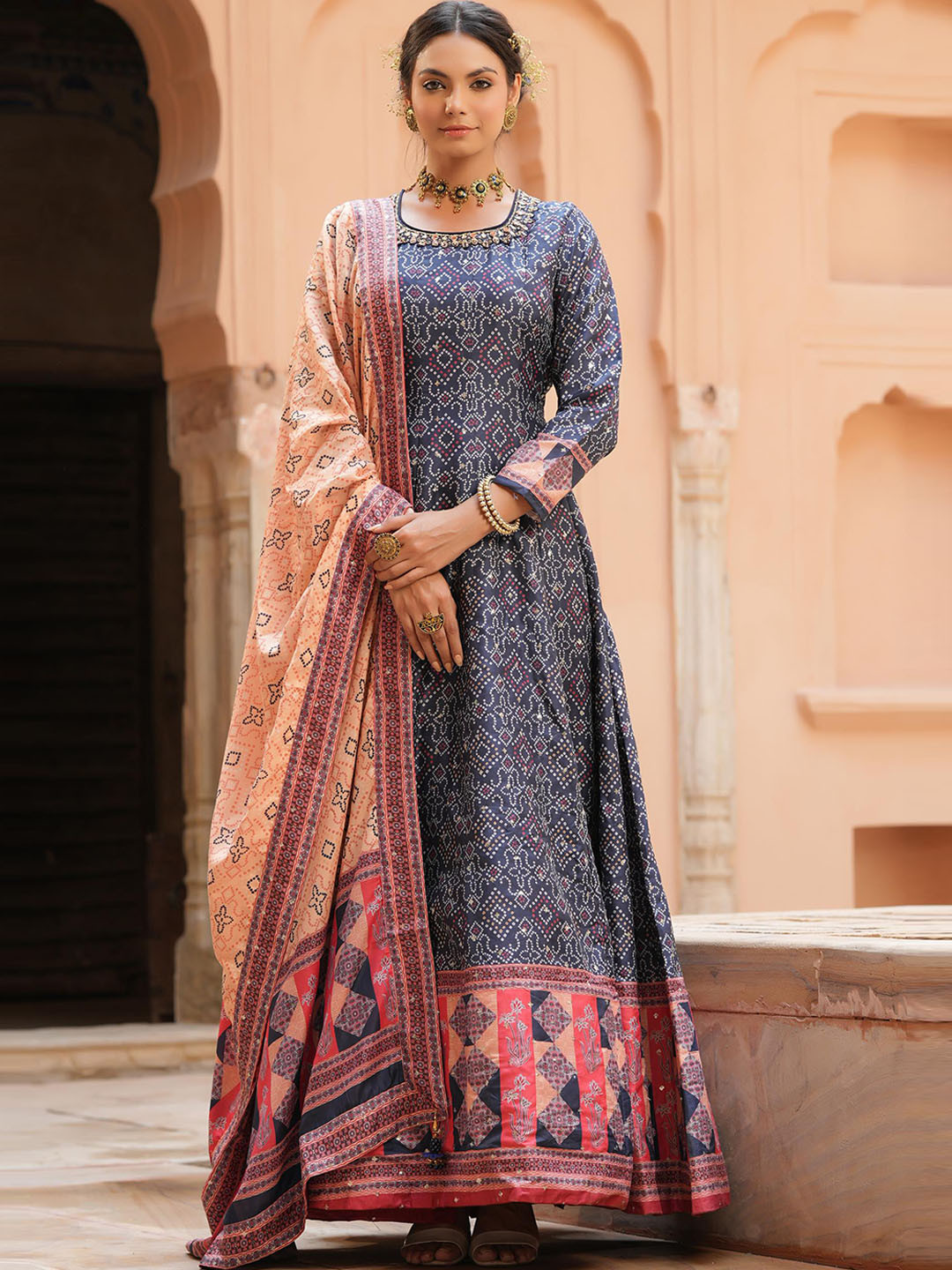 SCAKHI Women Navy Blue Bandhani Printed Kurta With Dupatta
SCAKHI Women Navy Blue Bandhani Printed Kurta With Dupatta