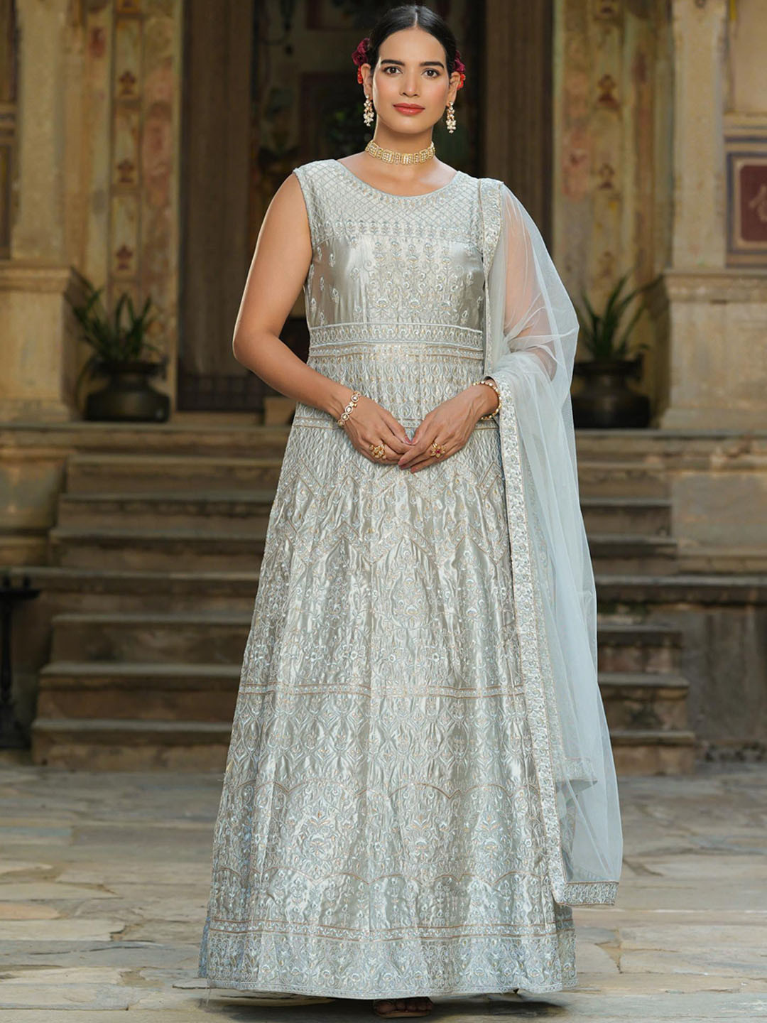 SCAKHI Women Silver-Toned & Blue Ethnic Motifs Embroidered Thread Work Satin Anarkali Kurta
SCAKHI Women Silver-Toned & Blue Ethnic Motifs Embroidered Thread Work Satin Anarkali Kurta