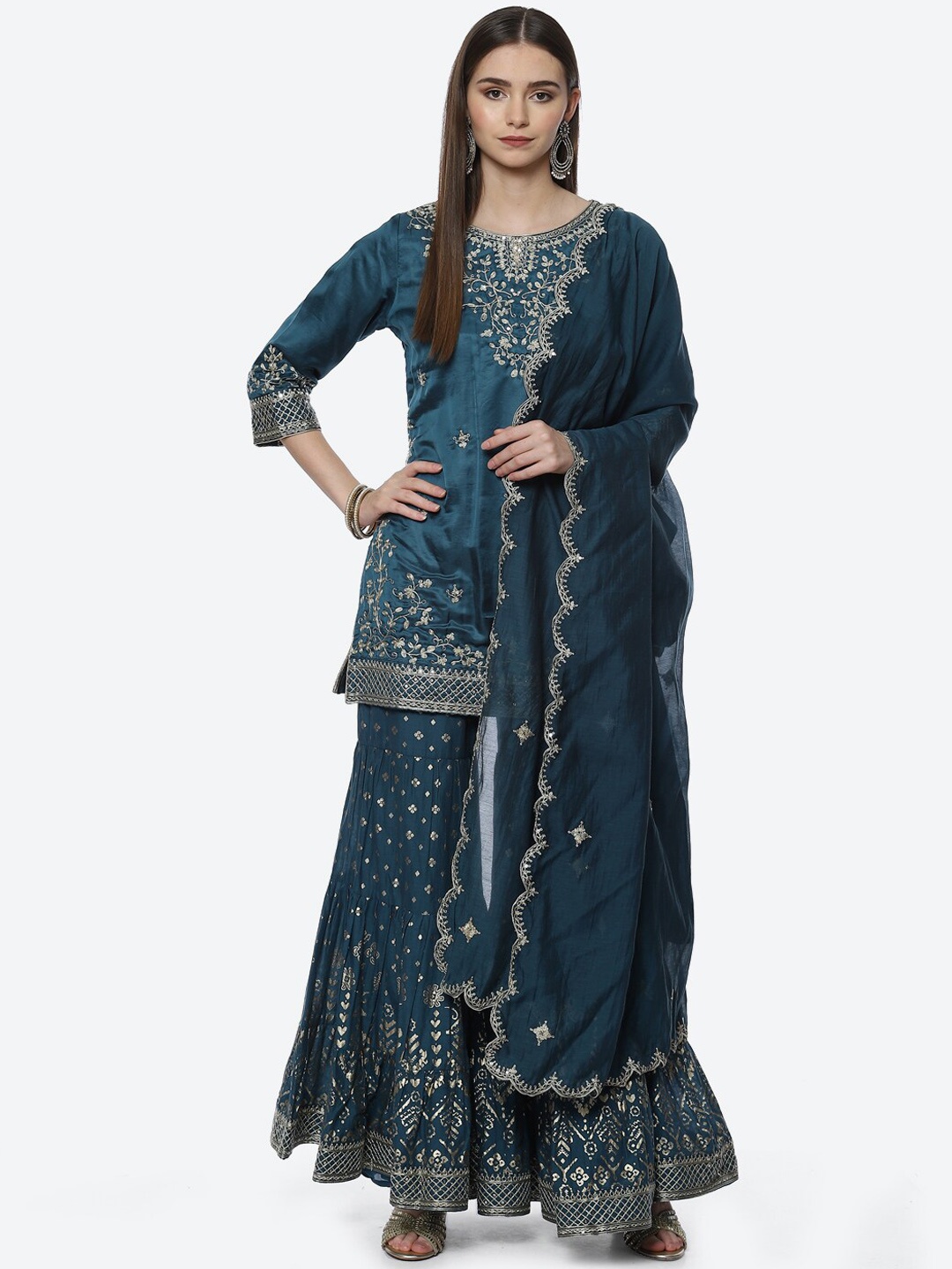 Biba Women Teal Floral Embroidered Thread Work Kurti with Sharara & With Dupatta
Biba Women Teal Floral Embroidered Thread Work Kurti with Sharara & With Dupatta