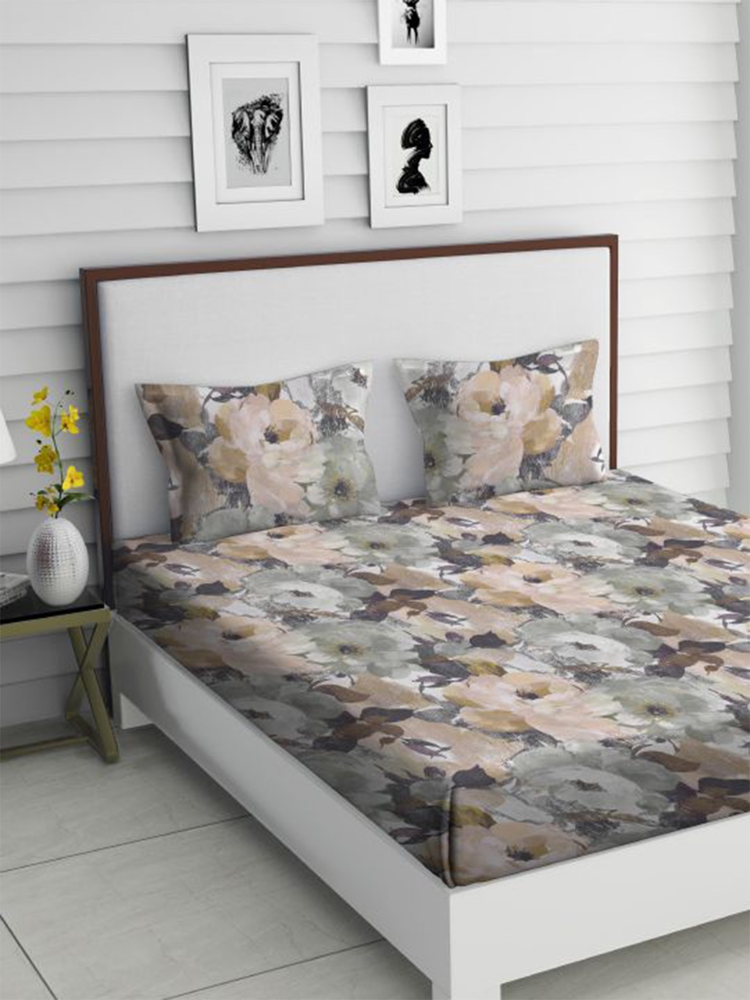 TARA- Sparkling Homes Gold And Grey 350 TC Cotton King Bedsheet With 2 Pillow Covers
TARA- Sparkling Homes Gold And Grey 350 TC Cotton King Bedsheet With 2 Pillow Covers