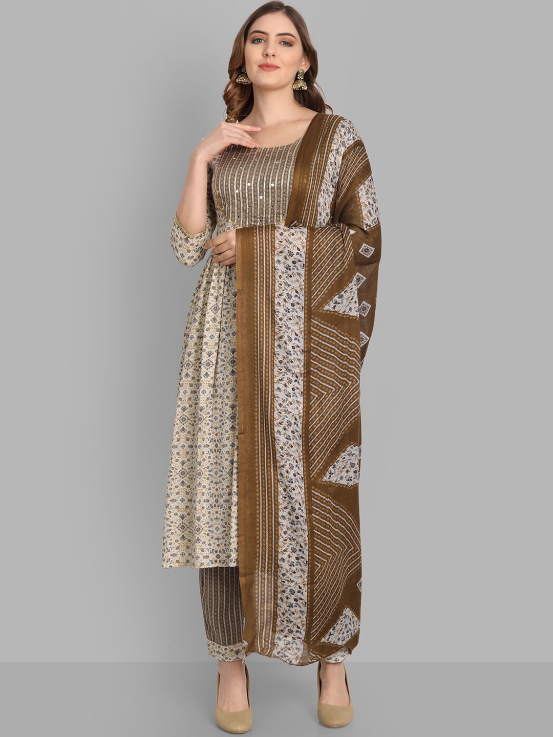 SINGNI Women Olive Green Floral Printed Empire Sequinned Kurta with Trousers & With Dupatta
SINGNI Women Olive Green Floral Printed Empire Sequinned Kurta with Trousers & With Dupatta