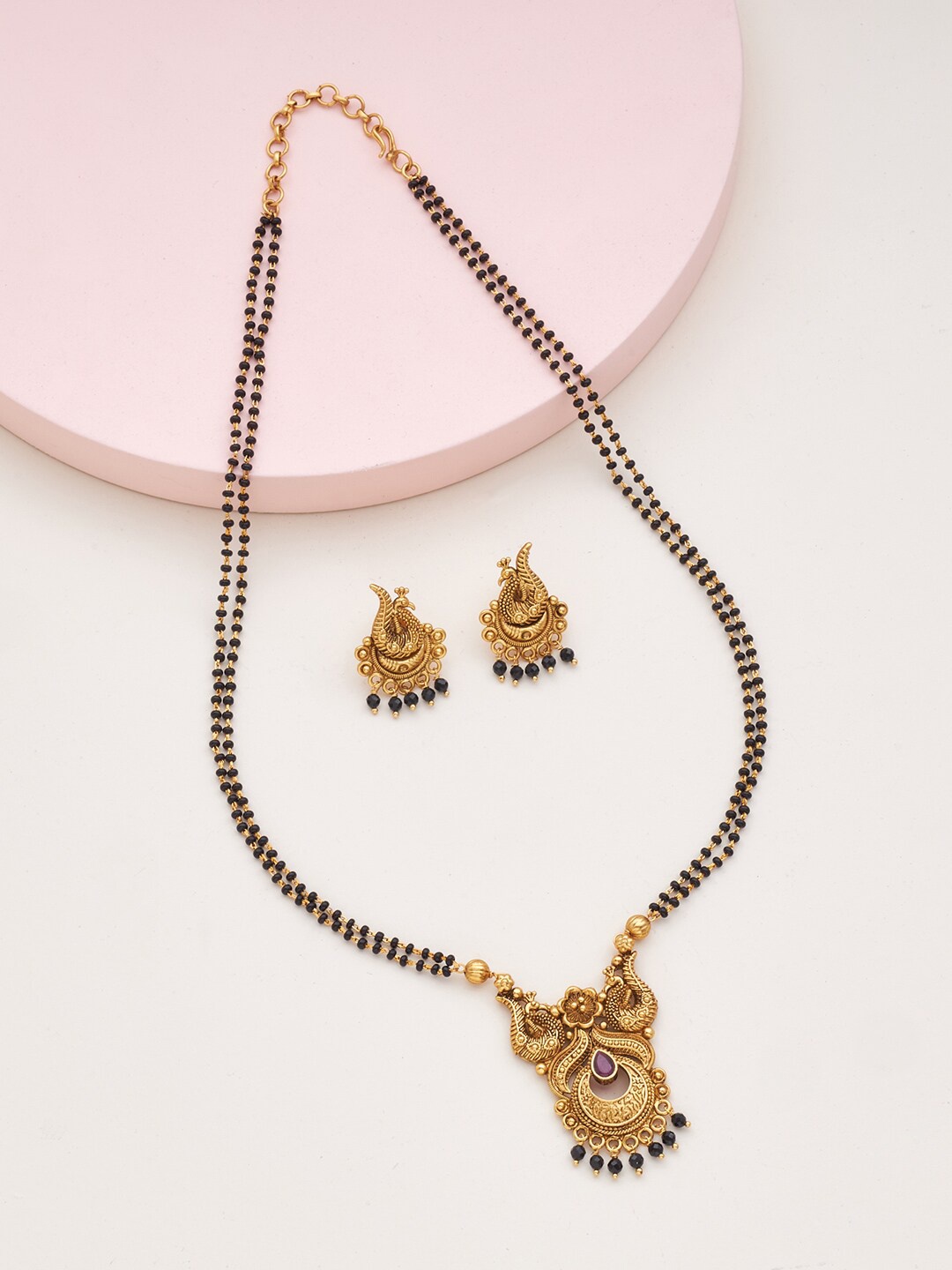 Kushal's Fashion Jewellery Red Artificial Stones & Beads Studded Mangalsutra With Earrings
Kushal's Fashion Jewellery Red Artificial Stones & Beads Studded Mangalsutra With Earrings