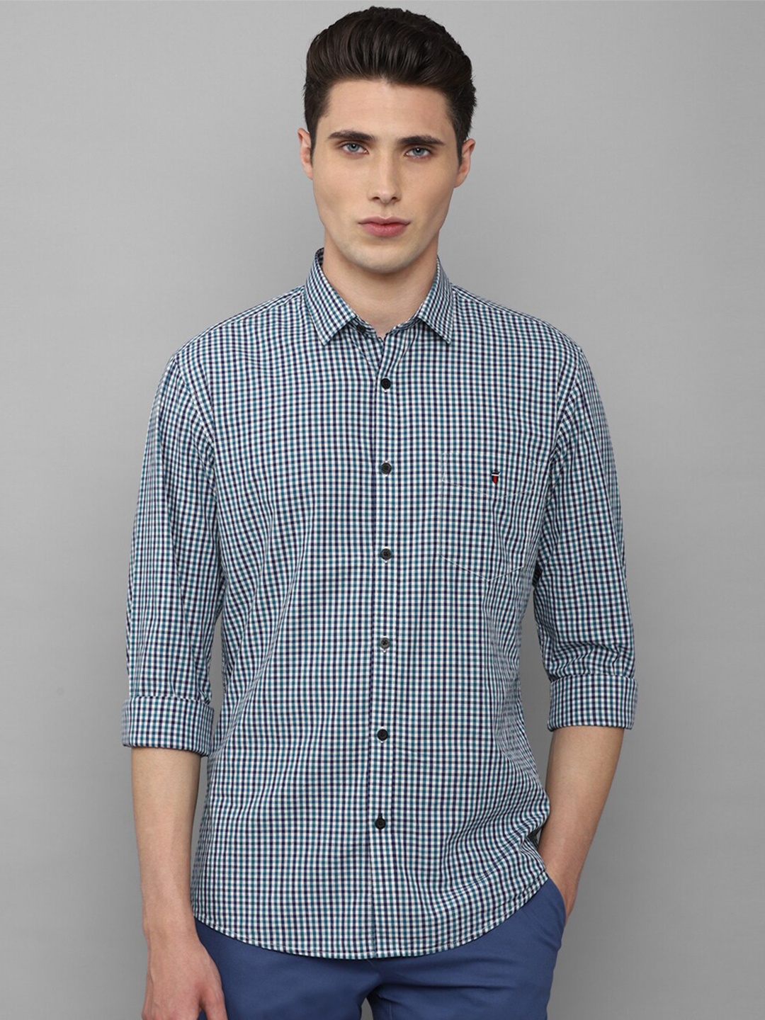 Louis Philippe Sport Men Teal and Navy Blue Slim Fit Cotton Checked Casual Shirt
Louis Philippe Sport Men Teal and Navy Blue Slim Fit Cotton Checked Casual Shirt