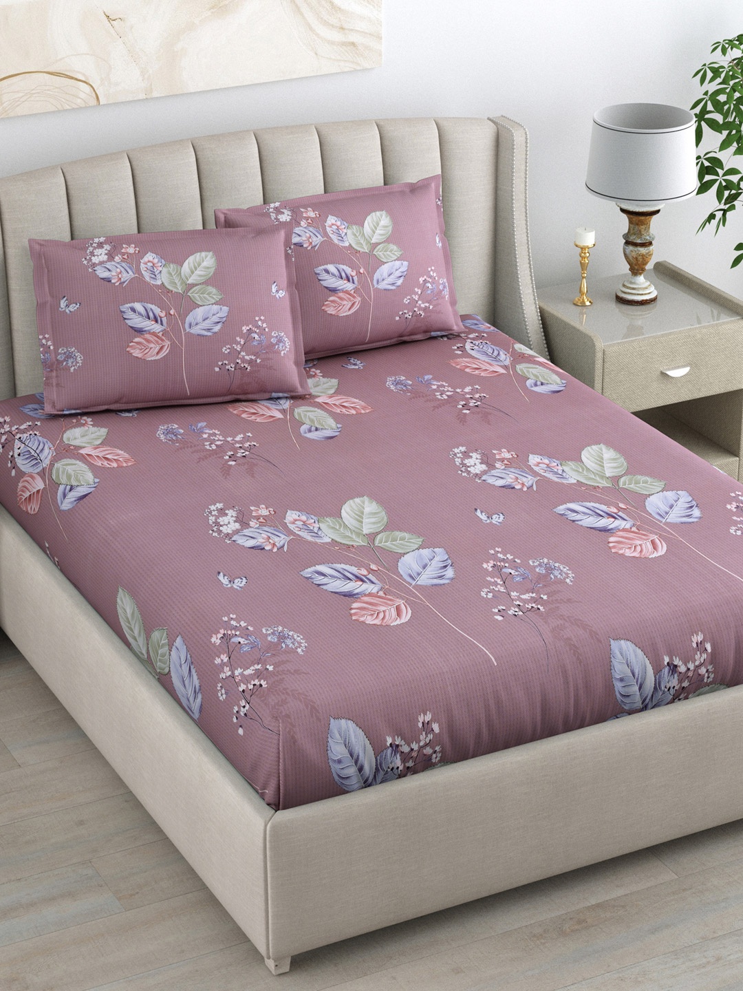DREAM WEAVERZ 220 TC Pink Blue Floral Glazed Cotton Double Bedsheet with 2 Pillow Covers
DREAM WEAVERZ 220 TC Pink Blue Floral Glazed Cotton Double Bedsheet with 2 Pillow Covers