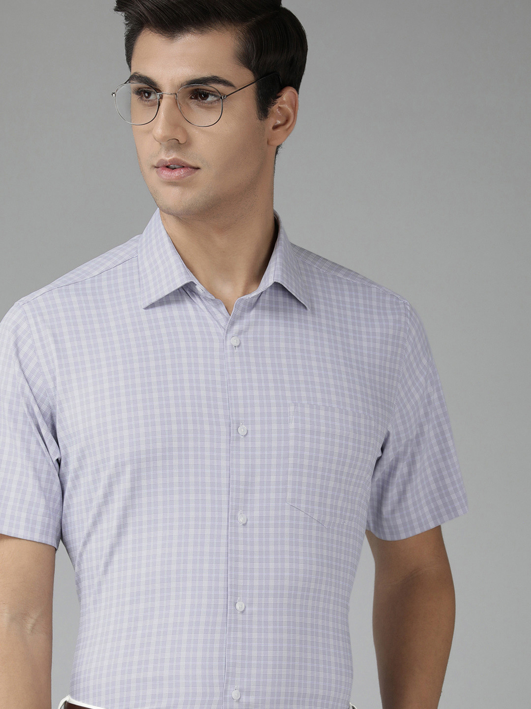 Van Heusen Men Grey & White Custom Fit Tartan Checked Formal Shirt 
Van Heusen Men Grey & White Custom Fit Tartan Checked Formal Shirt