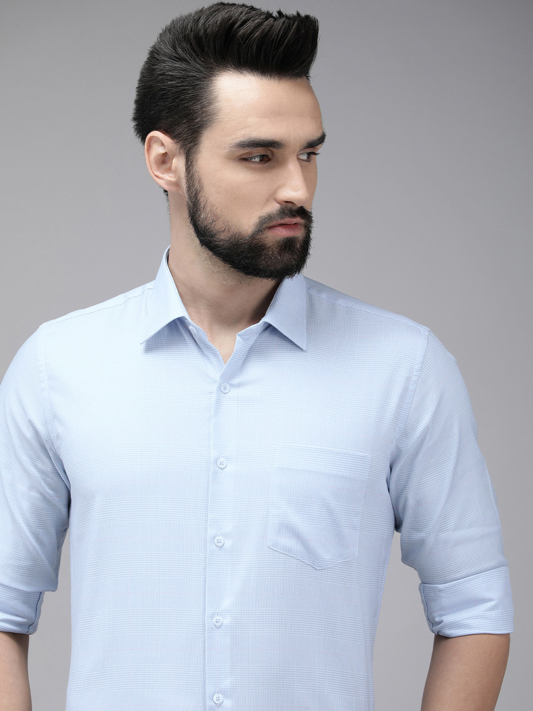 Van Heusen Men Light Blue & White Slim Fit Checked Pure Cotton Formal Shirt
Van Heusen Men Light Blue & White Slim Fit Checked Pure Cotton Formal Shirt