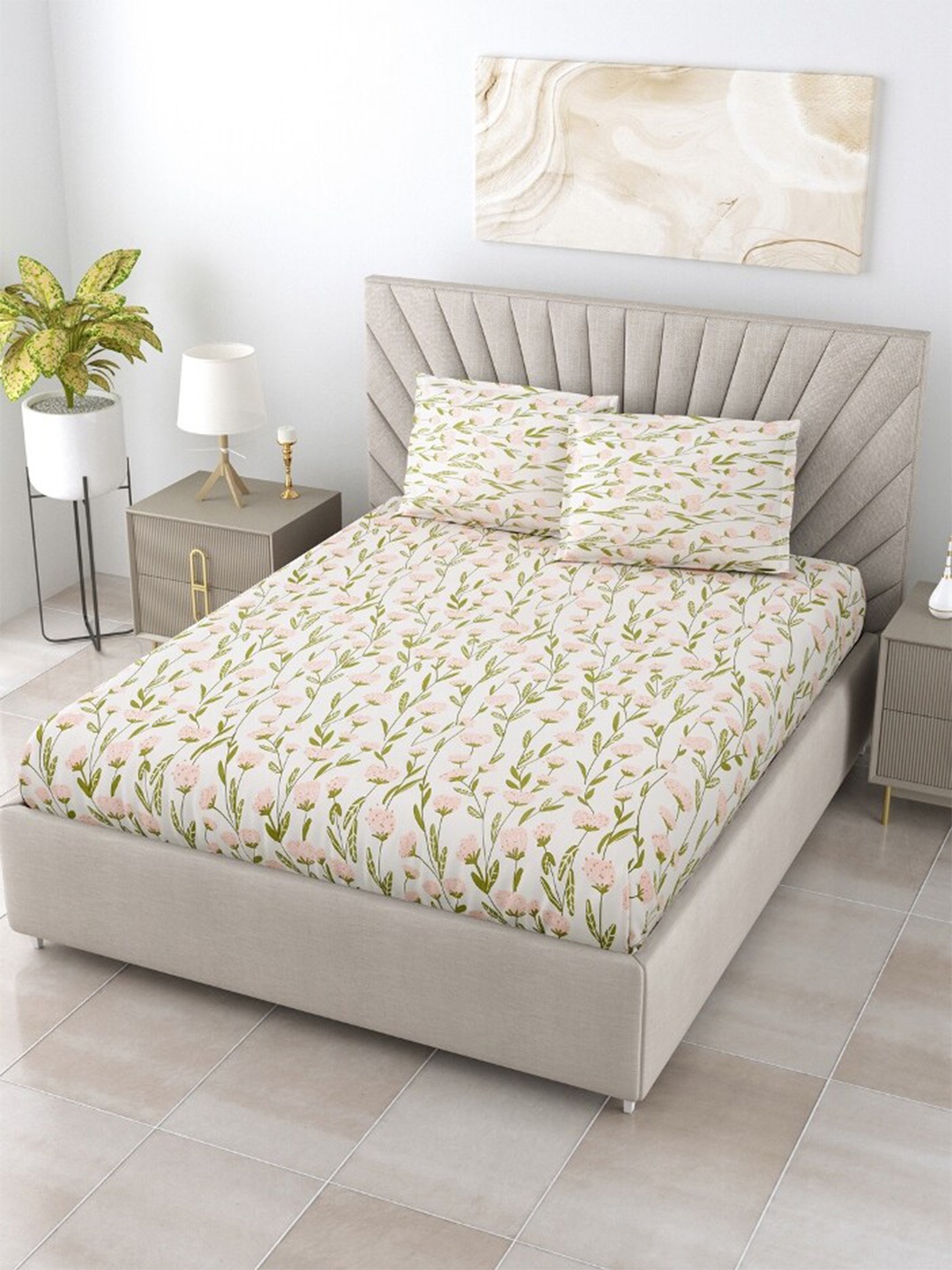 Salona Bichona Peach-Coloured & Green Floral 144 TC Queen Bedsheet with 2 Pillow Covers
Salona Bichona Peach-Coloured & Green Floral 144 TC Queen Bedsheet with 2 Pillow Covers