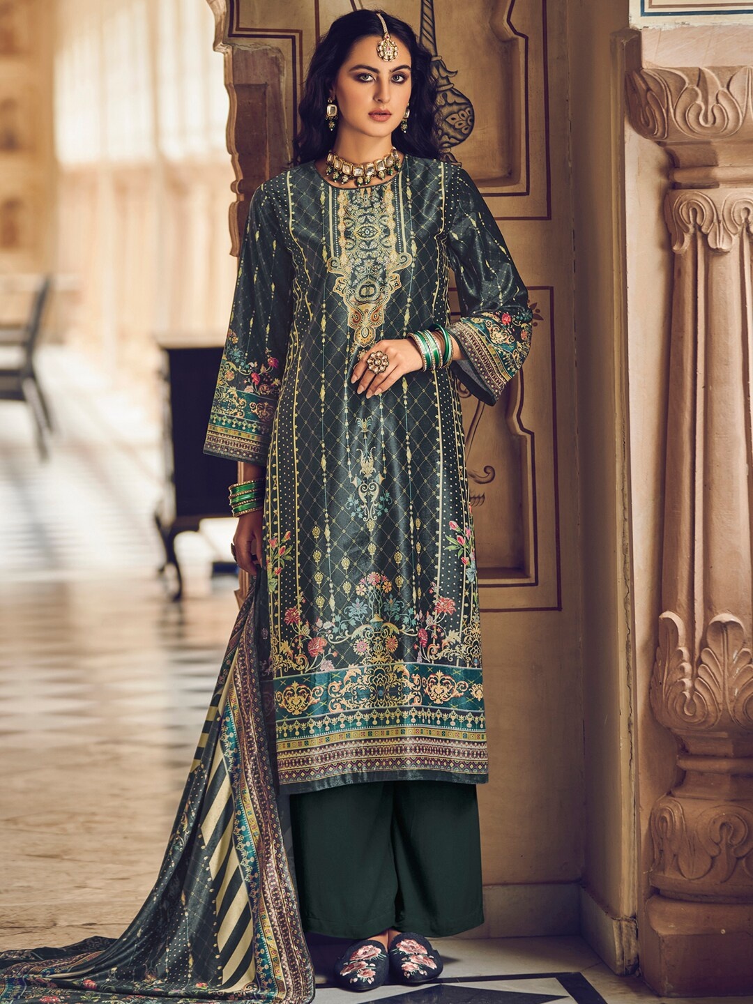 Stylee LIFESTYLE Women Green & Yellow Printed Velvet Unstitched Dress Material
Stylee LIFESTYLE Women Green & Yellow Printed Velvet Unstitched Dress Material