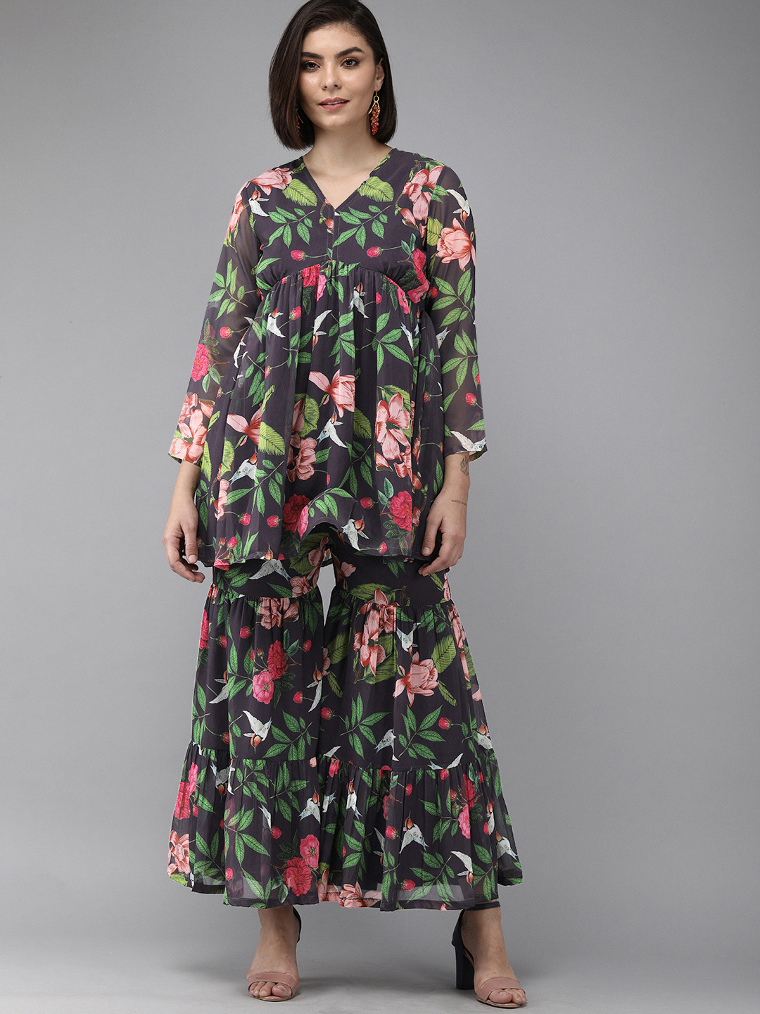 Bhama Couture Women Blue Floral Printed Kurti with Sharara 
Bhama Couture Women Blue Floral Printed Kurti with Sharara