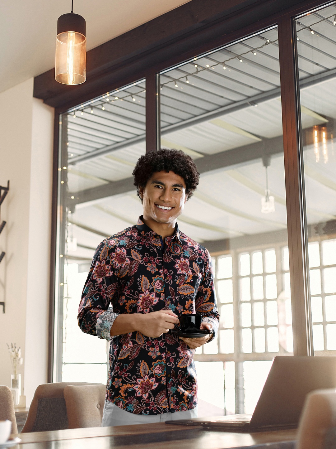 Louis Philippe Sport Men Black Super Slim Fit Floral Printed Pure Cotton Casual Shirt
Louis Philippe Sport Men Black Super Slim Fit Floral Printed Pure Cotton Casual Shirt