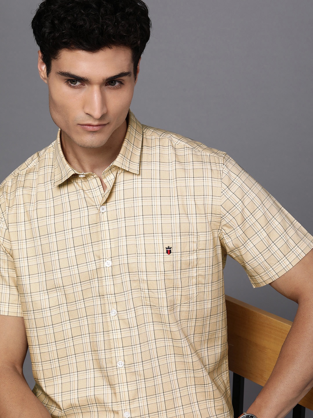 Louis Philippe Sport Men Beige And Navy Blue Slim Fit Tartan Checked Pure Cotton Shirt
Louis Philippe Sport Men Beige And Navy Blue Slim Fit Tartan Checked Pure Cotton Shirt