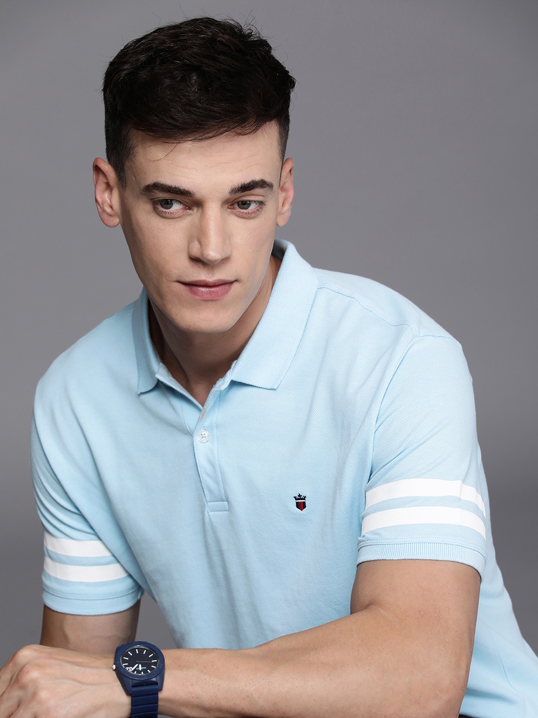 Louis Philippe Jeans Men Light Blue & White Solid Polo Collar Pure Cotton Slim Fit T-shirt
Louis Philippe Jeans Men Light Blue & White Solid Polo Collar Pure Cotton Slim Fit T-shirt