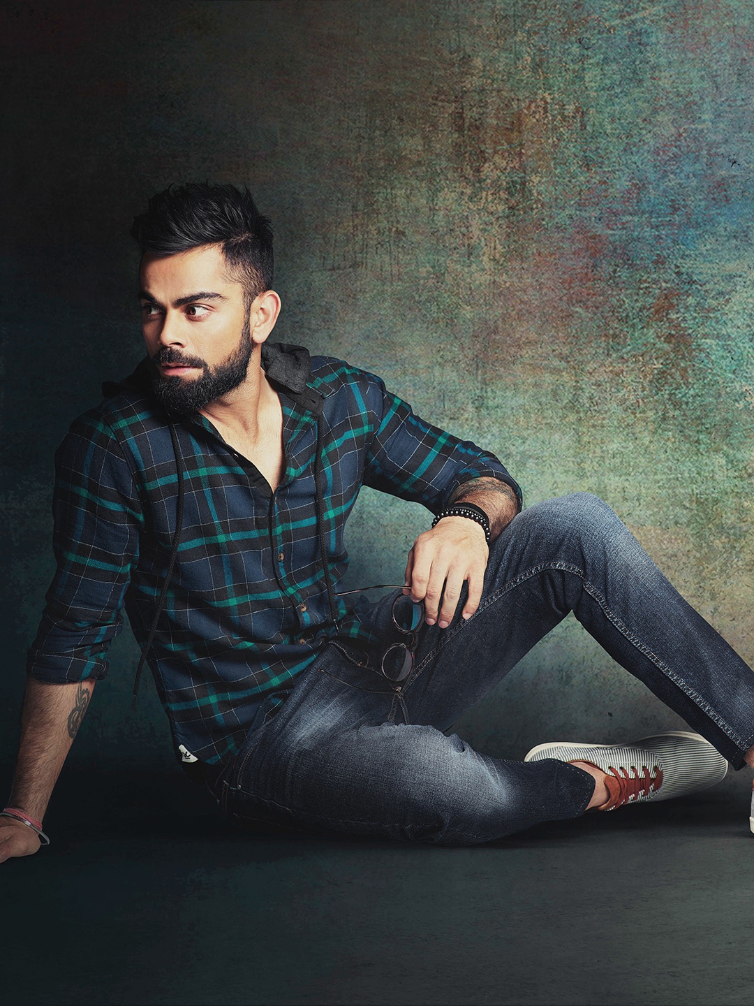 WROGN Men Blue & Green Slim Fit Checked Casual Shirt with Detachable Hood
WROGN Men Blue & Green Slim Fit Checked Casual Shirt with Detachable Hood
