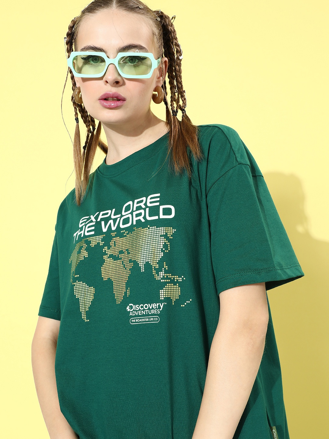 The Roadster Life Co. Leafy Green Poster Graphics Drop-Shoulder Sleeves T-shirt
The Roadster Life Co. Leafy Green Poster Graphics Drop-Shoulder Sleeves T-shirt