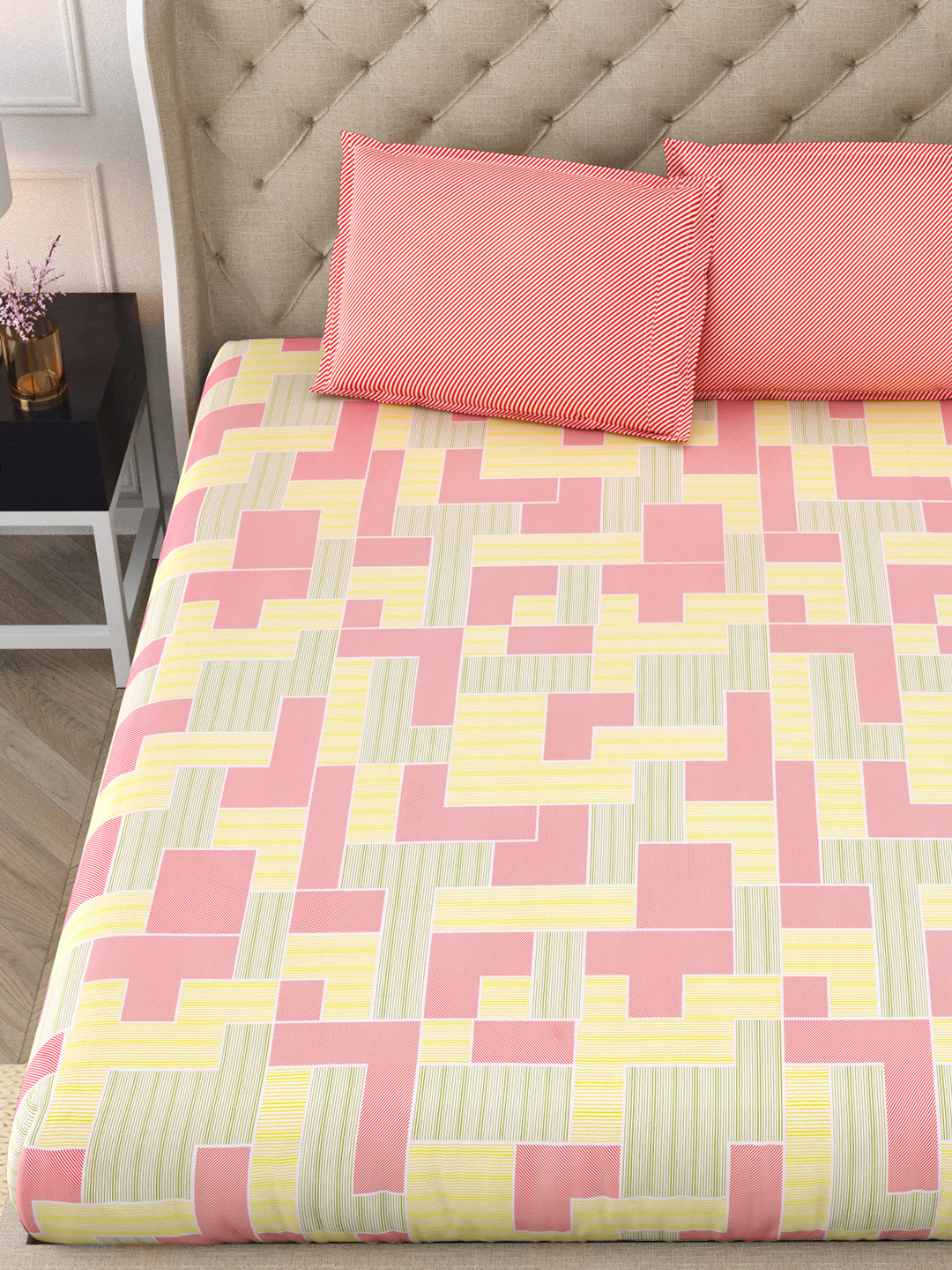 DREAM WEAVERZ Red & Yellow Geometric Cotton 300 TC Double Bedsheet with 2 Pillow Covers
DREAM WEAVERZ Red & Yellow Geometric Cotton 300 TC Double Bedsheet with 2 Pillow Covers