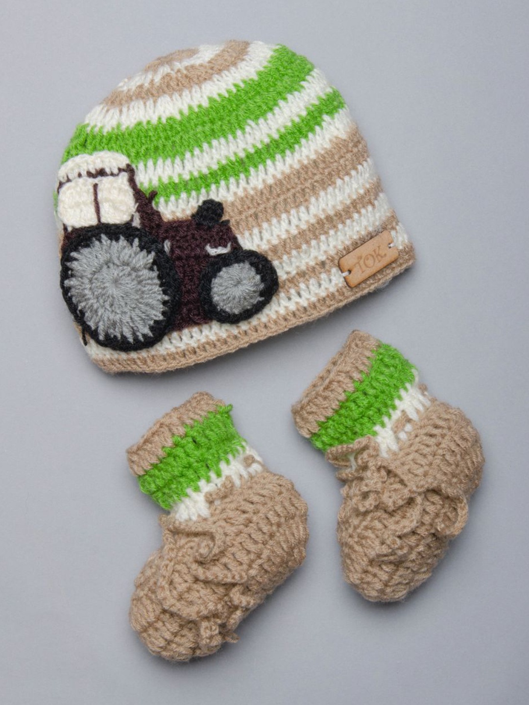 The Original Knit Kids Set of 2 Beige & Green Socks & Beanie Cap