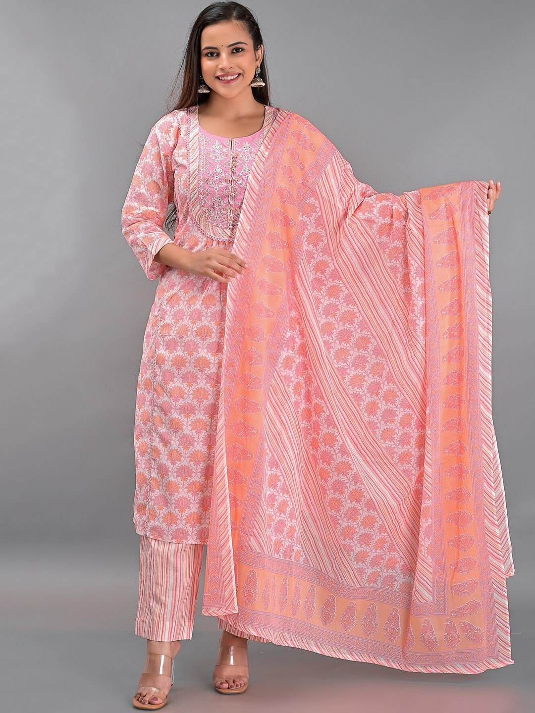 EtnicaWear Women Peach-Coloured Floral Embroidered Pure Cotton Kurta with Trousers & With Dupatta
EtnicaWear Women Peach-Coloured Floral Embroidered Pure Cotton Kurta with Trousers & With Dupatta
