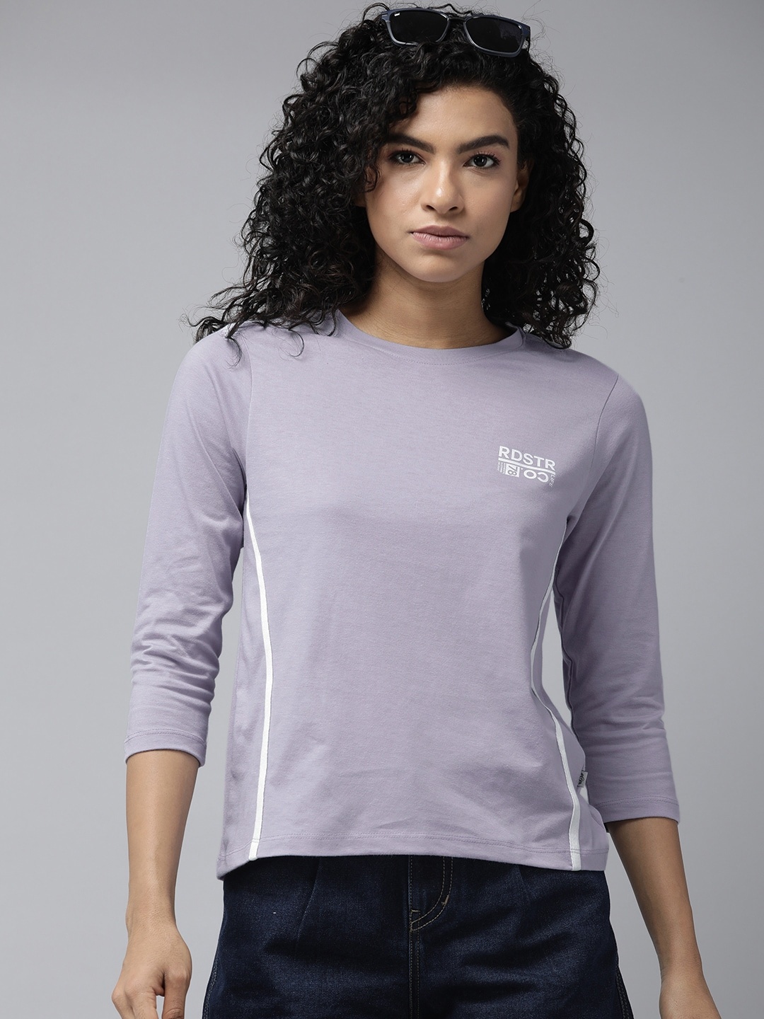 The Roadster Lifestyle Co. Women Solid Round Neck T-shirt With Striped Tape Detail, Lavender
The Roadster Lifestyle Co. Women Solid Round Neck T-shirt With Striped Tape Detail, Lavender