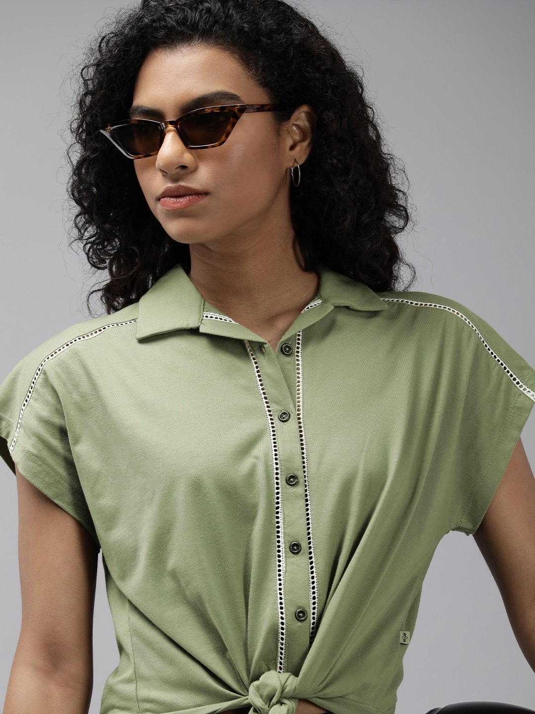 The Roadster Life Co. Extended Sleeves Shirt Style Cropped Boxy Top With Tie-Up Detail, Olive
The Roadster Life Co. Extended Sleeves Shirt Style Cropped Boxy Top With Tie-Up Detail, Olive