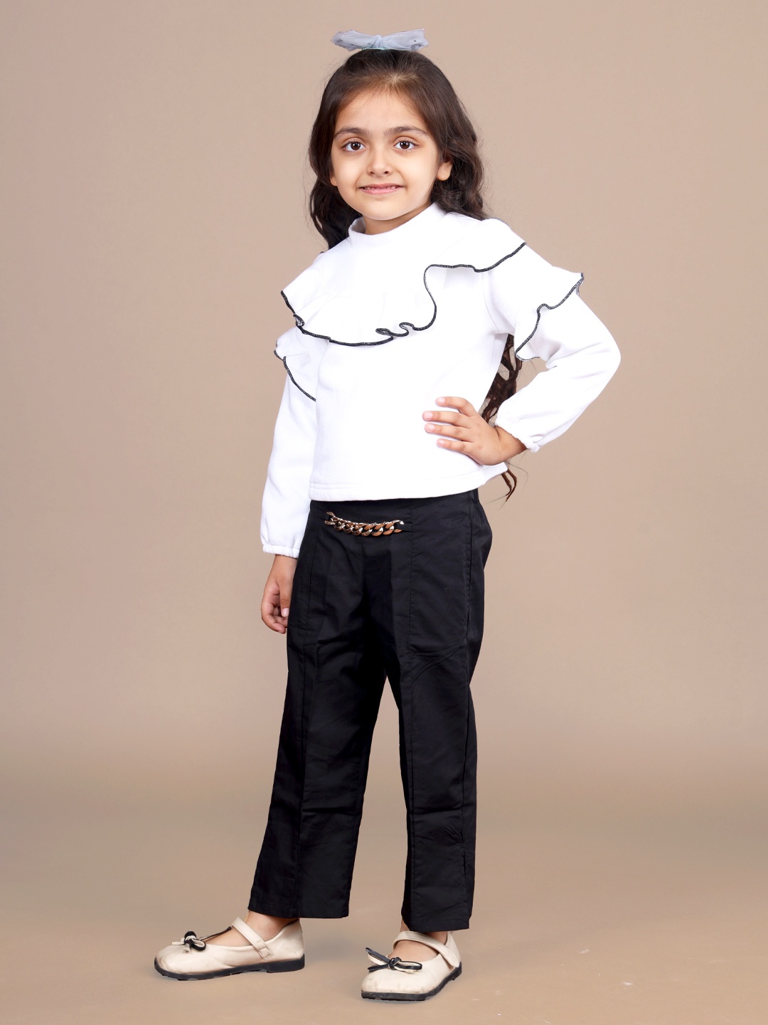 Beyabella Girls White Frilled Sleeves Sweatshirts