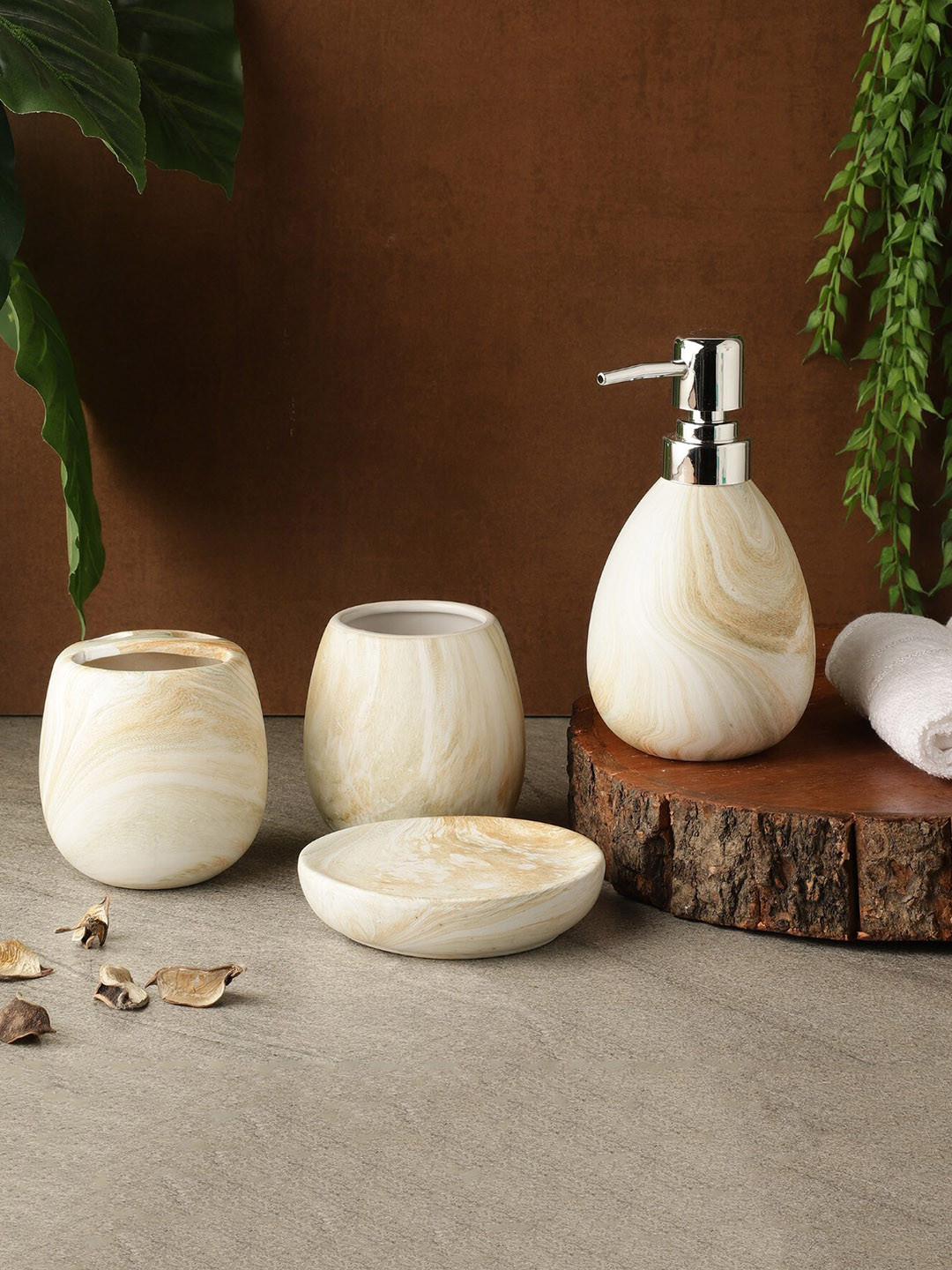 The Decor Mart Set Of 4 White Textured Bathroom Accessories
The Decor Mart Set Of 4 White Textured Bathroom Accessories