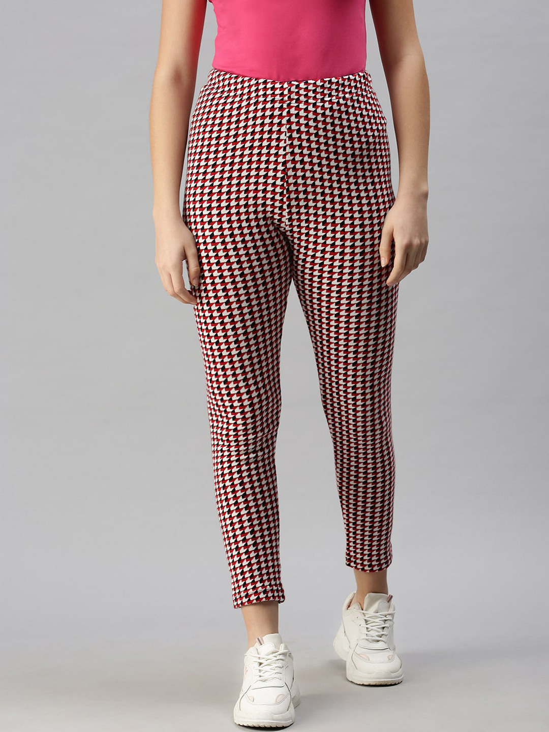 De Moza Women Maroon & White Self Design Ankle-Length Cotton Leggings, Navy blue
De Moza Women Maroon & White Self Design Ankle-Length Cotton Leggings, Navy blue