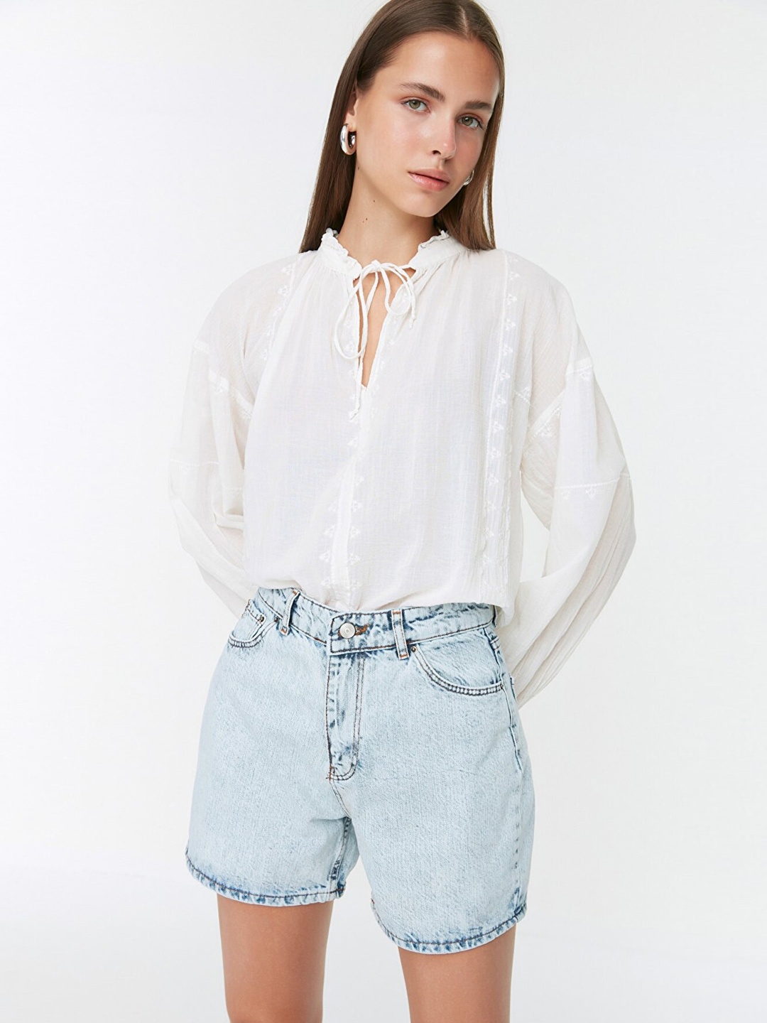 Trendyol Women Blue Solid Denim Shorts