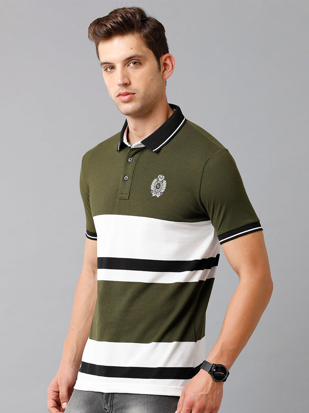 Classic Polo Men Olive Green & White Colourblocked Cotton Polo Collar Slim Fit T-shirt
Classic Polo Men Olive Green & White Colourblocked Cotton Polo Collar Slim Fit T-shirt