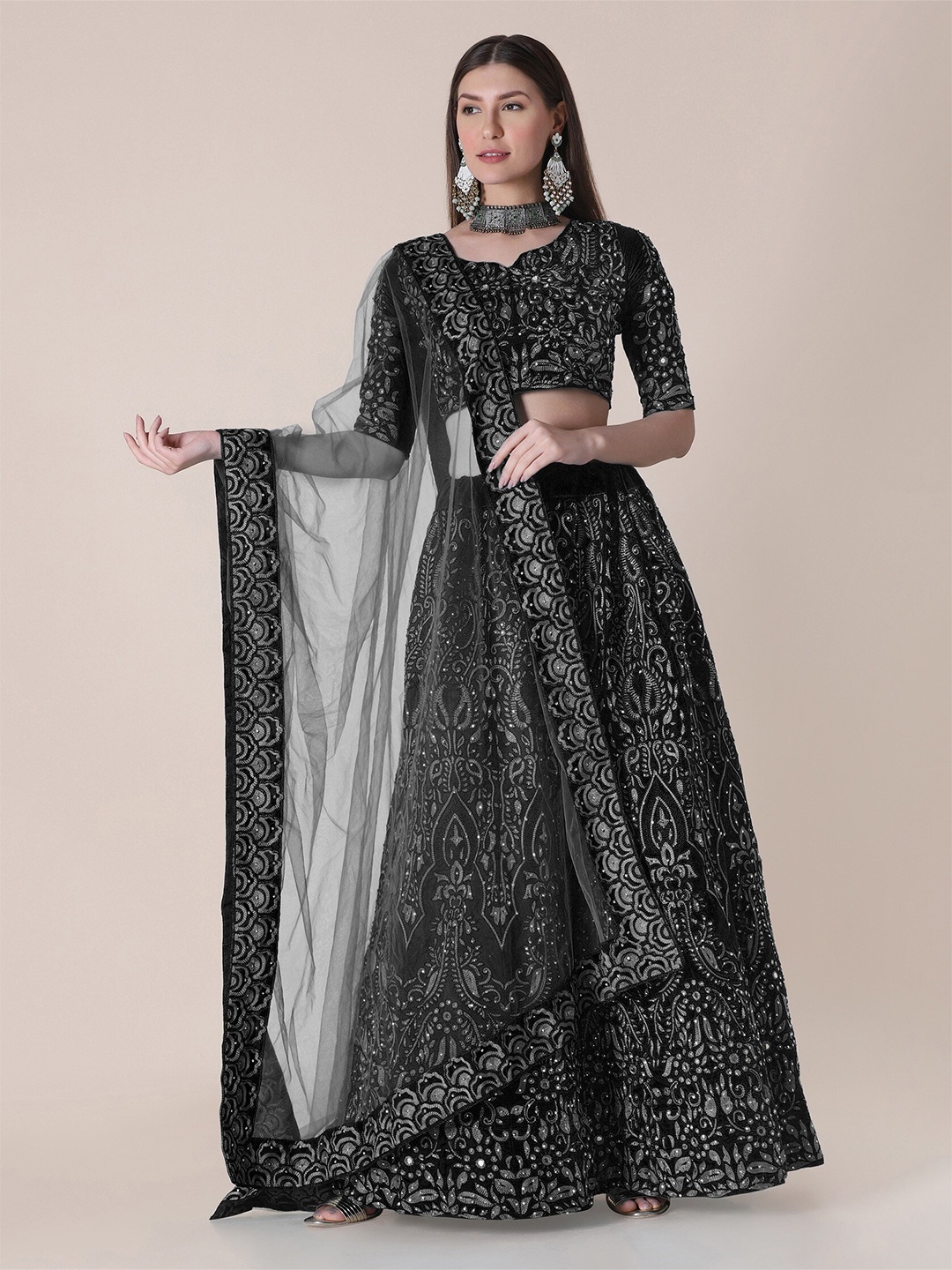 Warthy Ent Black & Silver-Toned Embroidered Thread Work Semi-Stitched Lehenga & Unstitched Blouse With
Warthy Ent Black & Silver-Toned Embroidered Thread Work Semi-Stitched Lehenga & Unstitched Blouse With