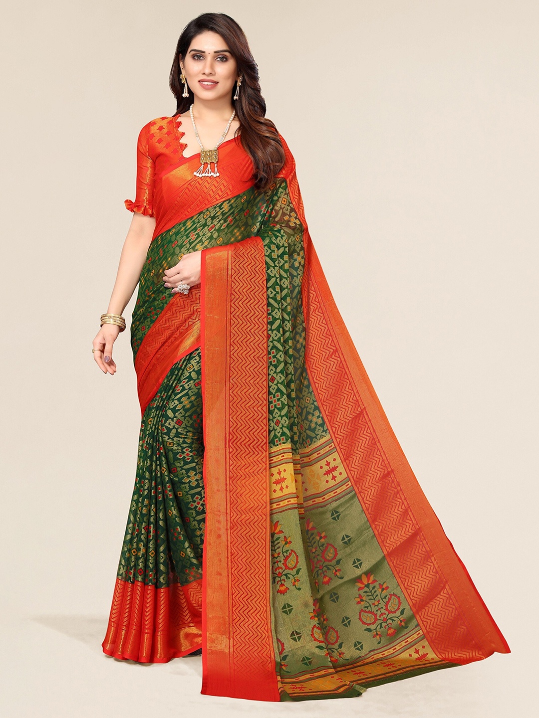 Winza Designer Green & Red Ethnic Motifs Zari Brasso Fusion Bhagalpuri Saree
Winza Designer Green & Red Ethnic Motifs Zari Brasso Fusion Bhagalpuri Saree