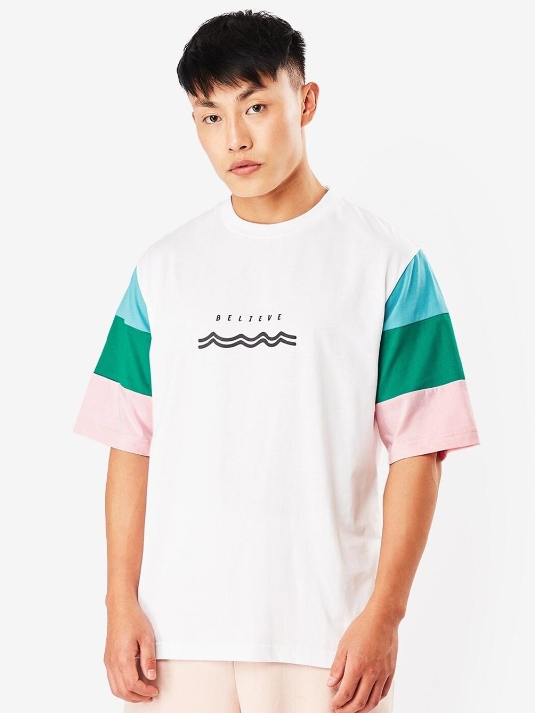 Bewakoof Men White & Green Typography Colourblocked Drop-Shoulder Sleeves Loose T-shirt
Bewakoof Men White & Green Typography Colourblocked Drop-Shoulder Sleeves Loose T-shirt