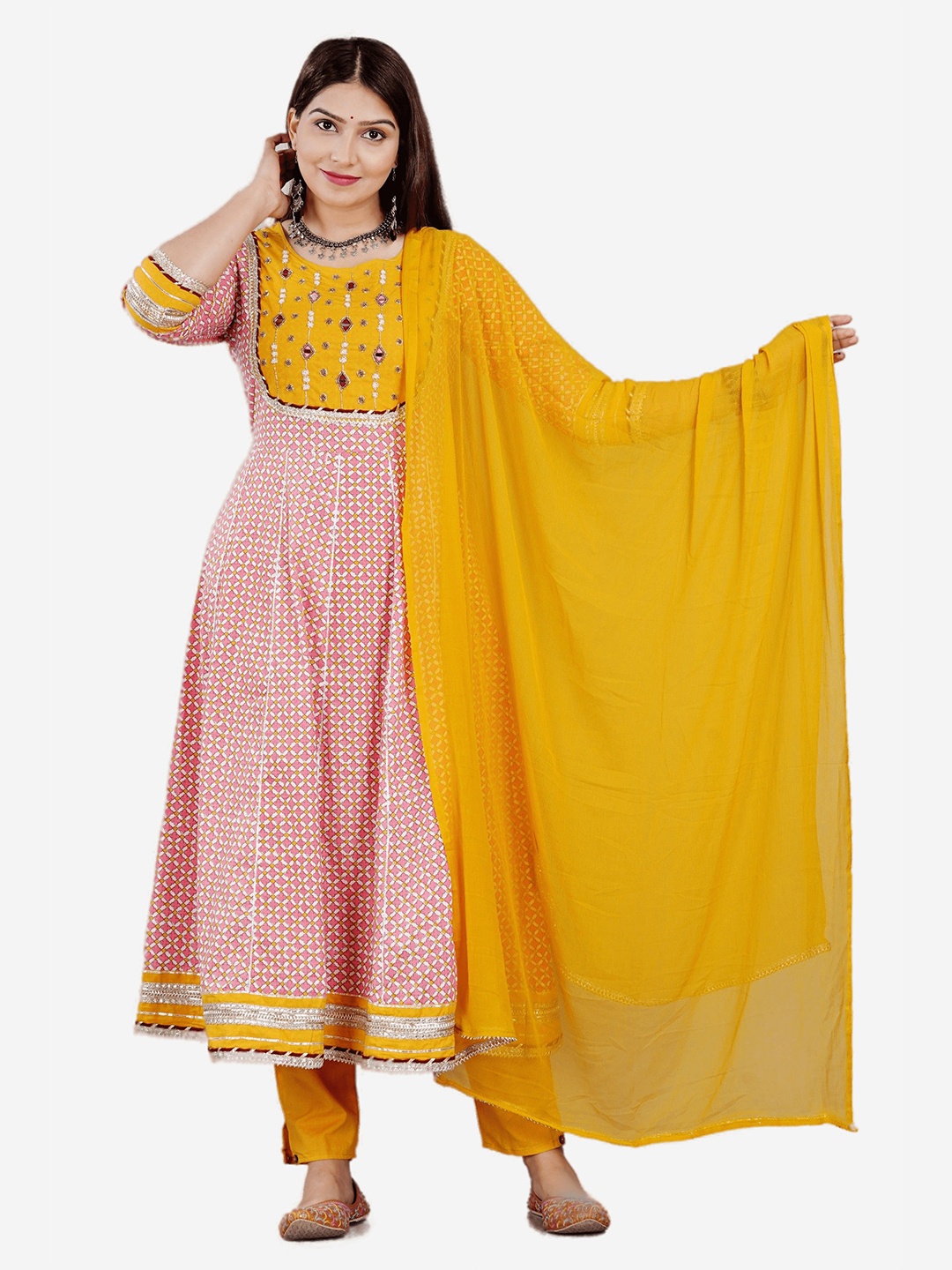HIGHLIGHT FASHION EXPORT Women Peach-Coloured Floral Printed Pure Cotton Kurta with Trousers & With Dupatta
HIGHLIGHT FASHION EXPORT Women Peach-Coloured Floral Printed Pure Cotton Kurta with Trousers & With Dupatta