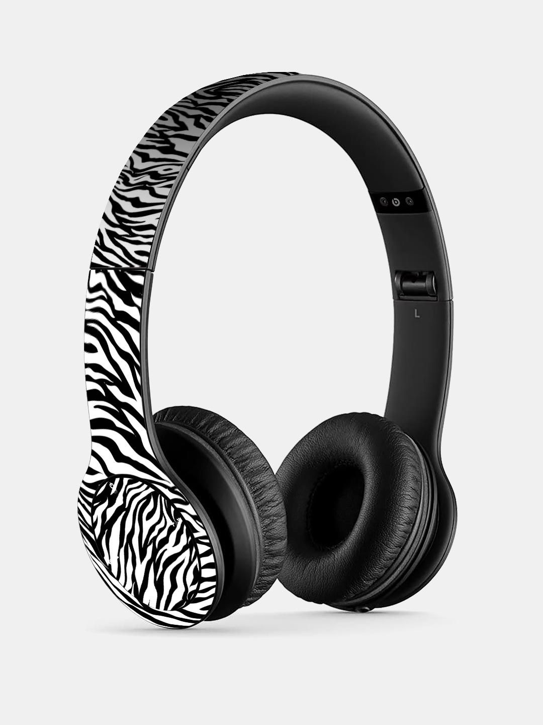 macmerise Black & White Zebra Stripes P47 Bluetooth Wireless On-Ear Headphones With Mic
macmerise Black & White Zebra Stripes P47 Bluetooth Wireless On-Ear Headphones With Mic