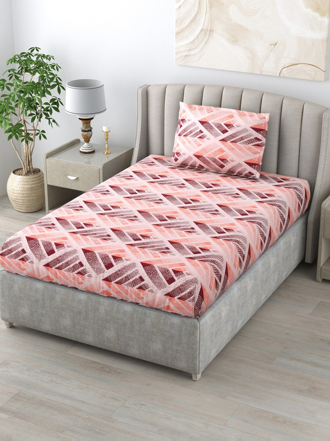 BOMBAY DYEING Peach Geometric 104TC Single Dream Lover Cotton Bedsheet with 2 Pillow Covers
BOMBAY DYEING Peach Geometric 104TC Single Dream Lover Cotton Bedsheet with 2 Pillow Covers