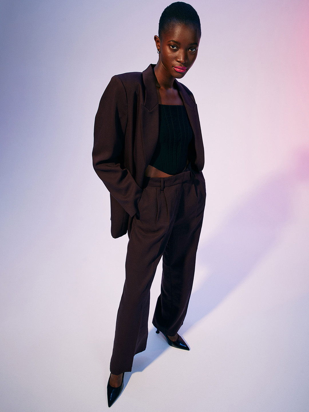 H&M Women Loose Fit High-Rise Trousers, Red 
H&M Women Loose Fit High-Rise Trousers, Red