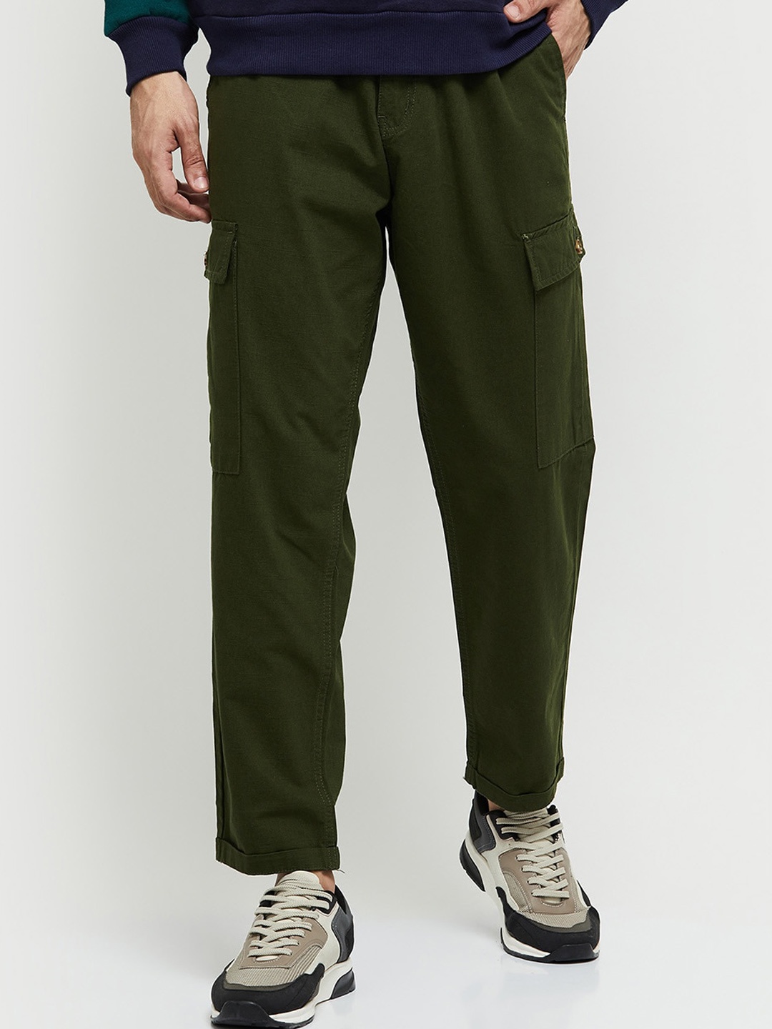 max Men Olive Green Pure Cotton Cargo Trousers