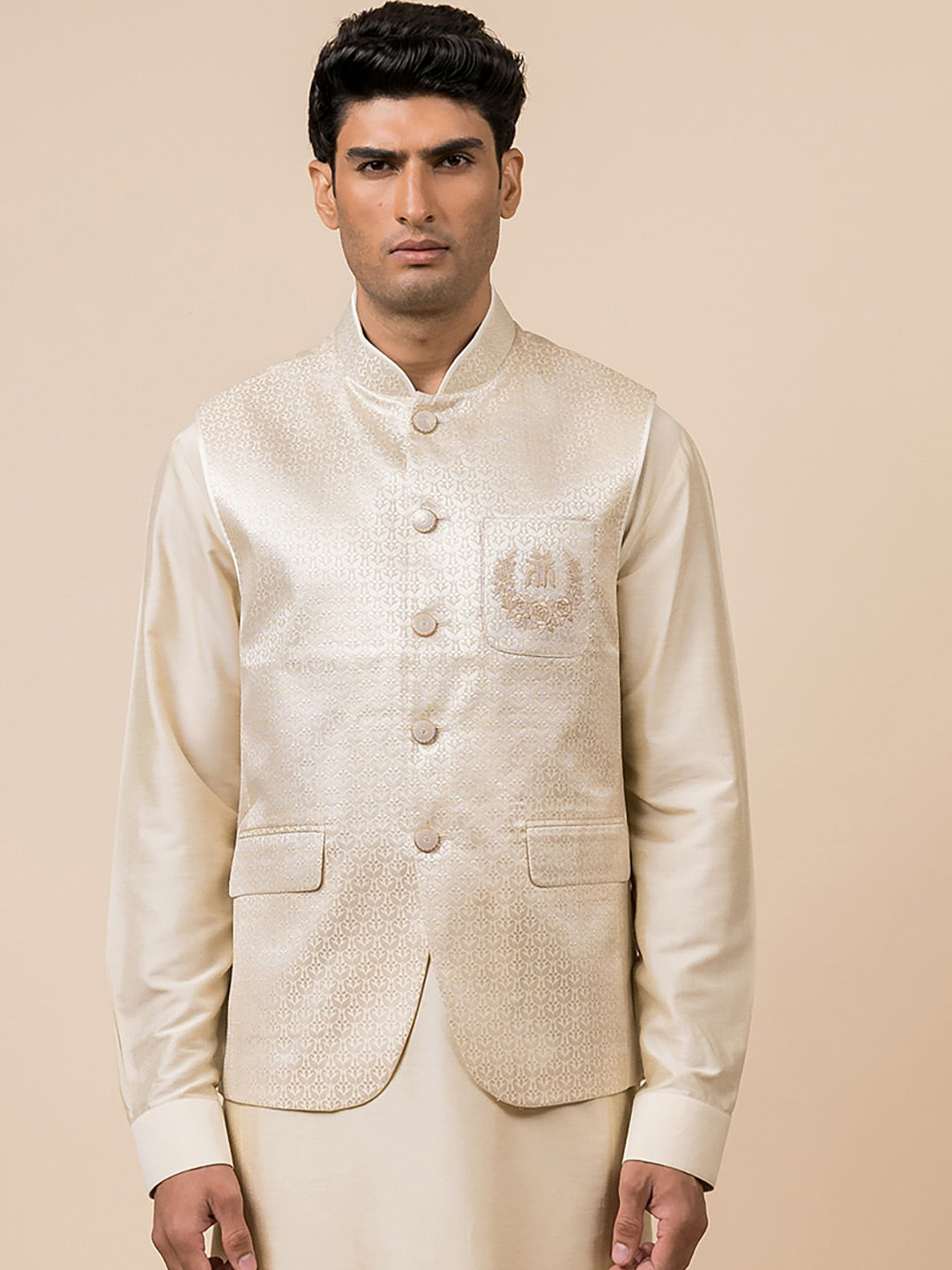 Tasva Men Cream Woven-Design Nehru Jacket
Tasva Men Cream Woven-Design Nehru Jacket