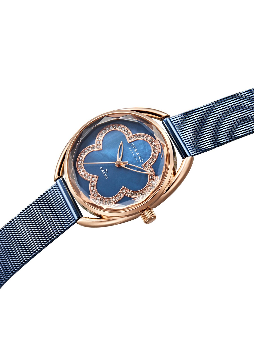 STRAND BY OBAKU Women Blue Dial & Blue Stainless Steel Straps Analogue Watch S734LXVLML
STRAND BY OBAKU Women Blue Dial & Blue Stainless Steel Straps Analogue Watch S734LXVLML