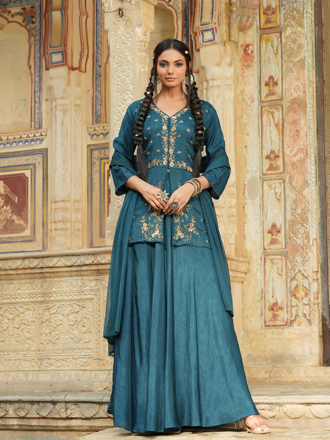 SCAKHI Women Teal & Orange Embellished Sequinned Ready to Wear Lehenga & Blouse With Dupatta
SCAKHI Women Teal & Orange Embellished Sequinned Ready to Wear Lehenga & Blouse With Dupatta