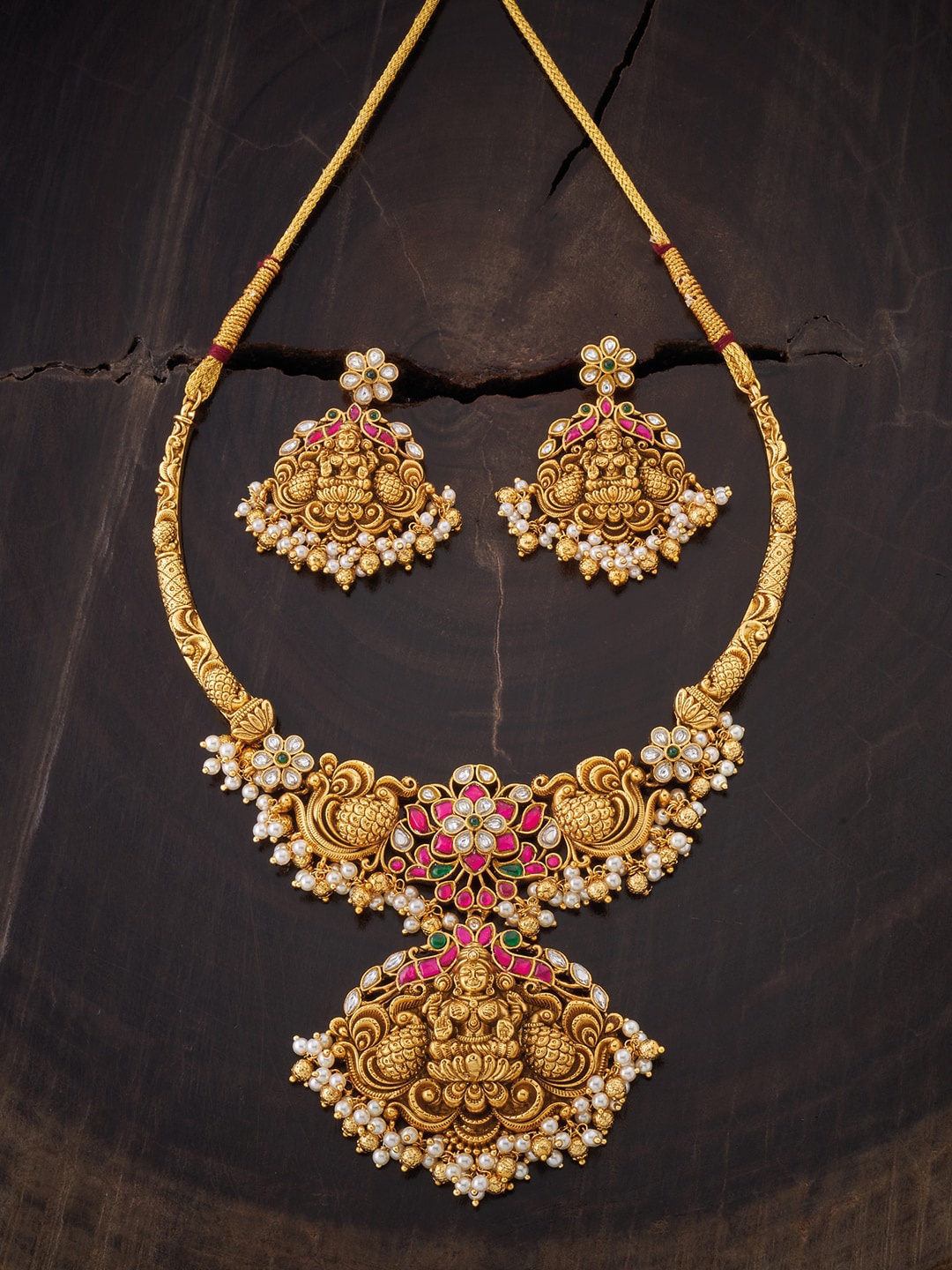 Kushal's Fashion Jewellery Red & Green Stone-Studded & Beaded Gold-Plated Jewellery Set
Kushal's Fashion Jewellery Red & Green Stone-Studded & Beaded Gold-Plated Jewellery Set