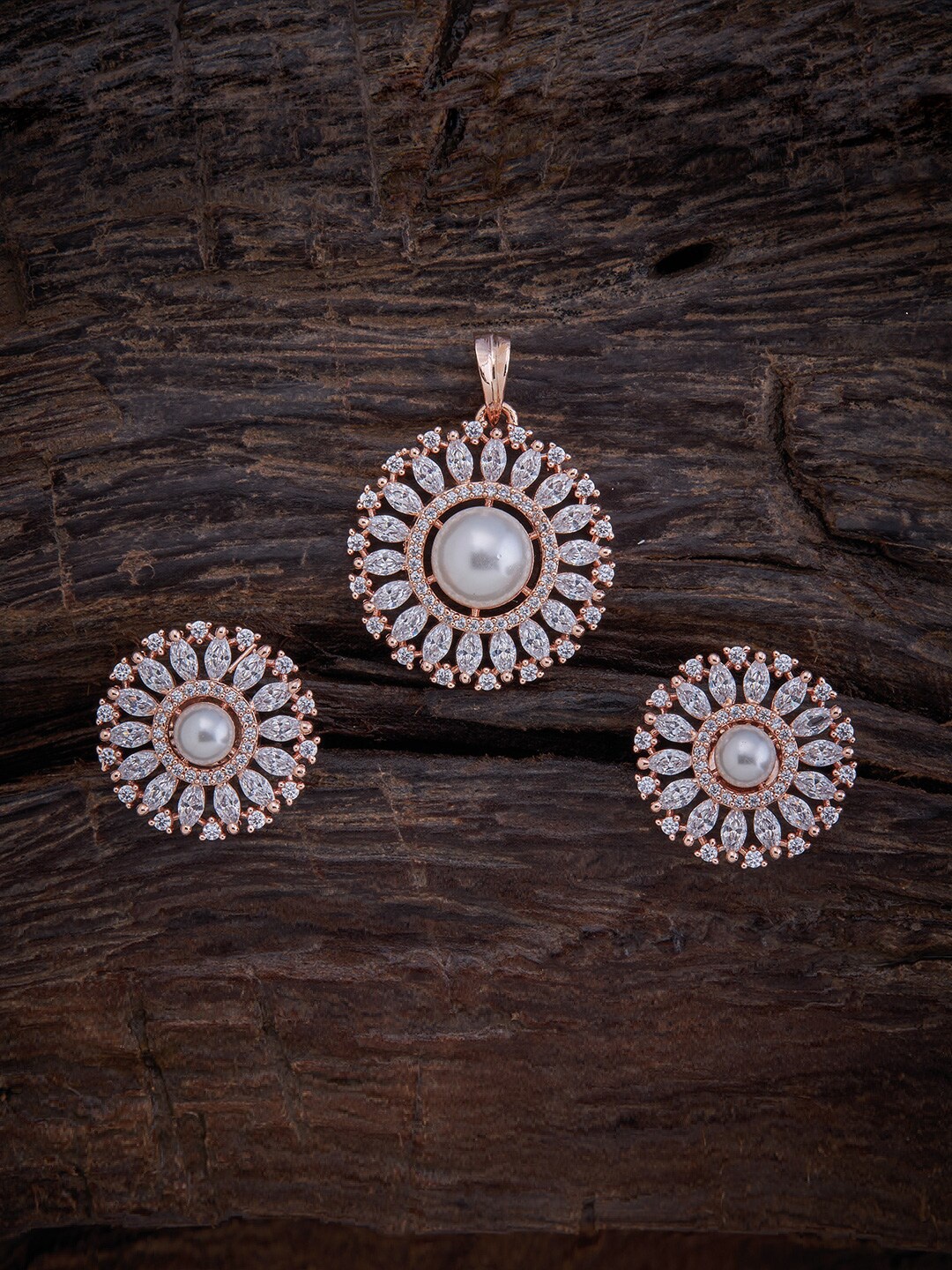 Kushal's Fashion Jewellery Rose Gold Polish With Sparkling Cubic Zirconia Jewellery Set, White
Kushal's Fashion Jewellery Rose Gold Polish With Sparkling Cubic Zirconia Jewellery Set, White