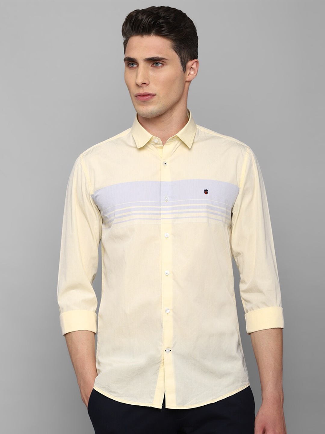 Louis Philippe Sport Men Yellow Slim Fit Horizontal Striped Pure Cotton Casual Shirt
Louis Philippe Sport Men Yellow Slim Fit Horizontal Striped Pure Cotton Casual Shirt