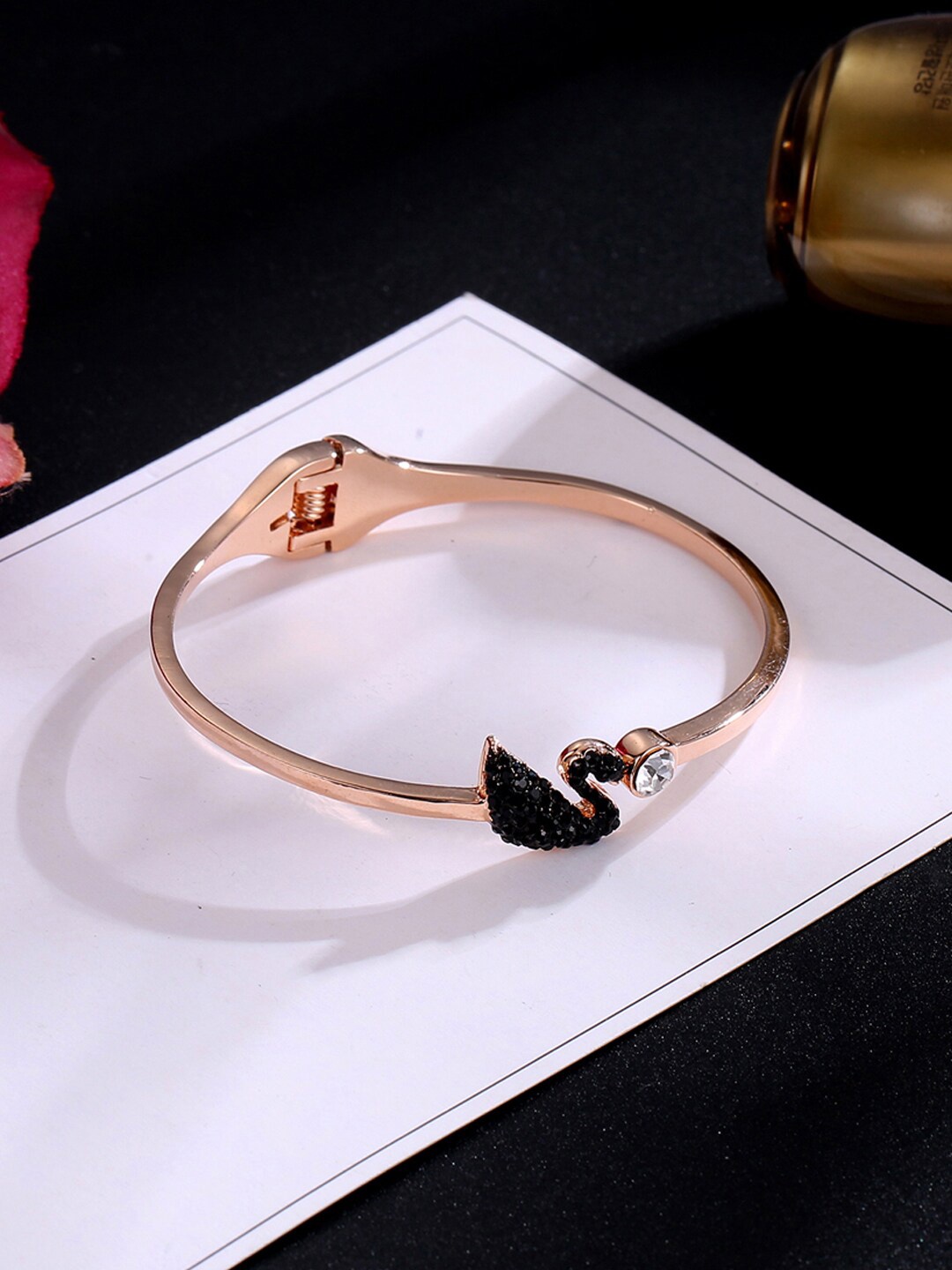 Designs By Jewels Galaxy Women Rose Gold & Black Brass American Diamond Rose Gold-Plated Bangle-Style Bracelet
Designs By Jewels Galaxy Women Rose Gold & Black Brass American Diamond Rose Gold-Plated Bangle-Style Bracelet