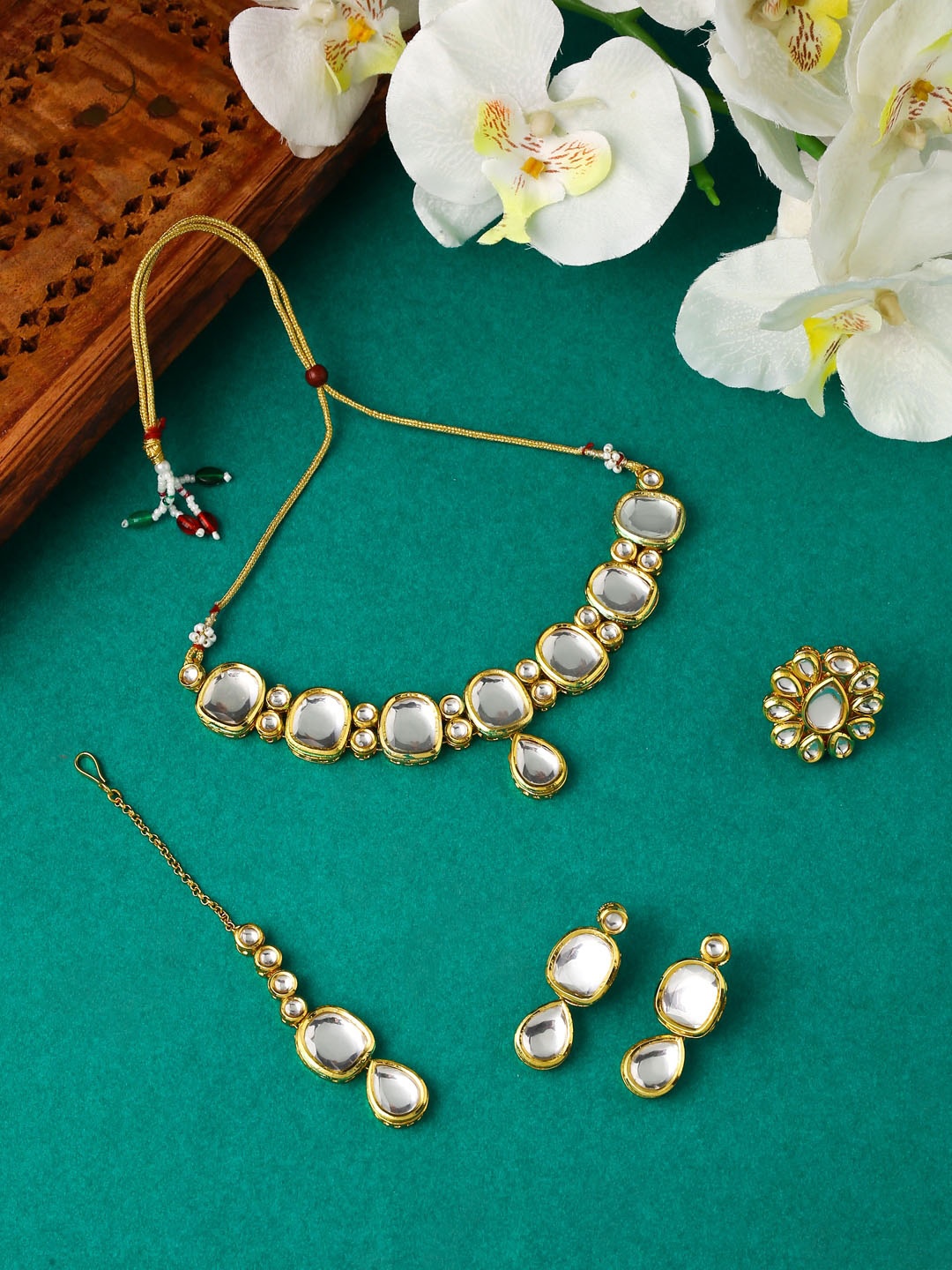 VIRAASI Women Gold-Plated & Toned Kundan Studded Jewellery Set