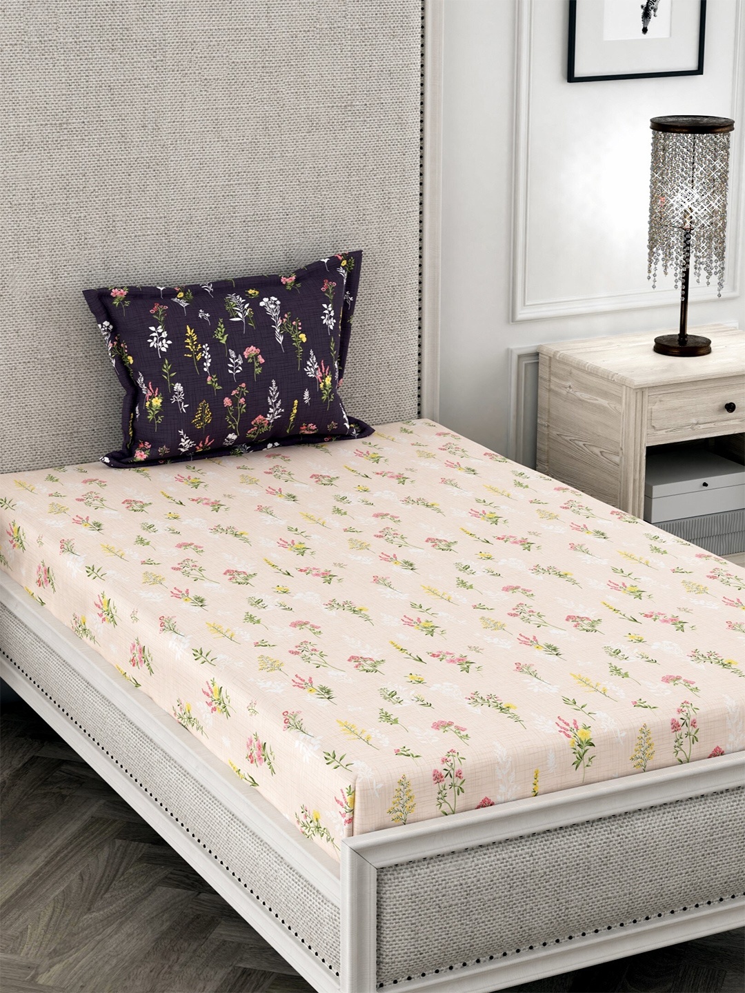 CHHAVI INDIA Peach-Coloured & Yellow Floral 210 TC Single Bedsheet with 1 Pillow Covers
CHHAVI INDIA Peach-Coloured & Yellow Floral 210 TC Single Bedsheet with 1 Pillow Covers