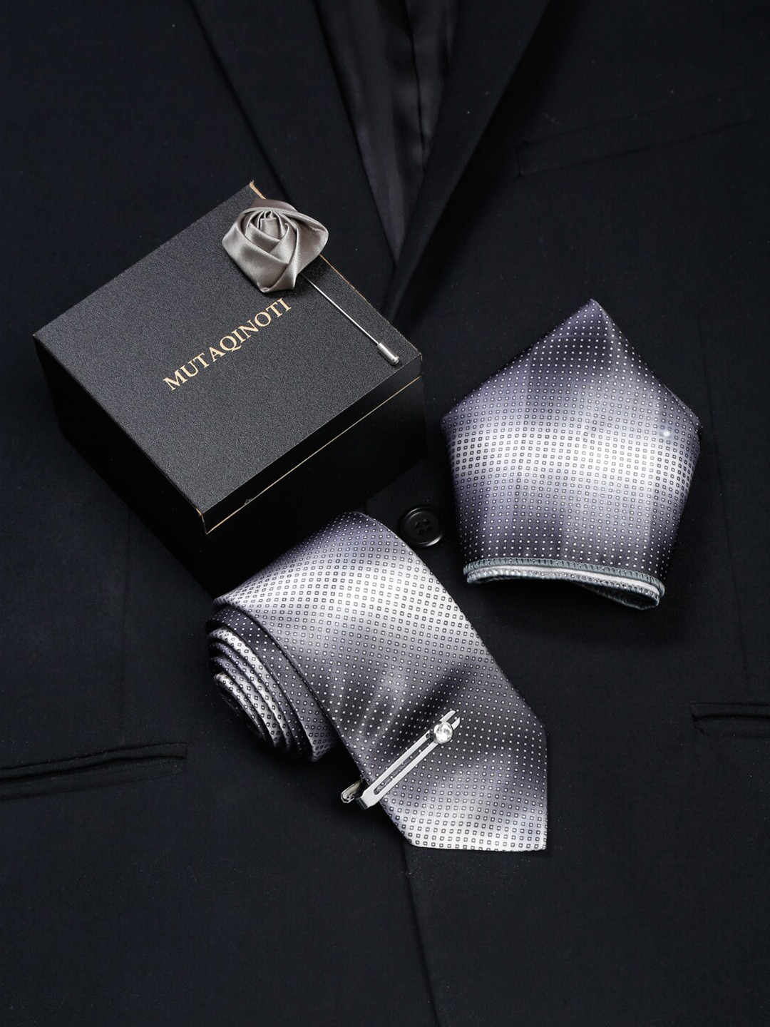 MUTAQINOTI Men Grey Printed Formal Tie Accessory Gift Set
MUTAQINOTI Men Grey Printed Formal Tie Accessory Gift Set