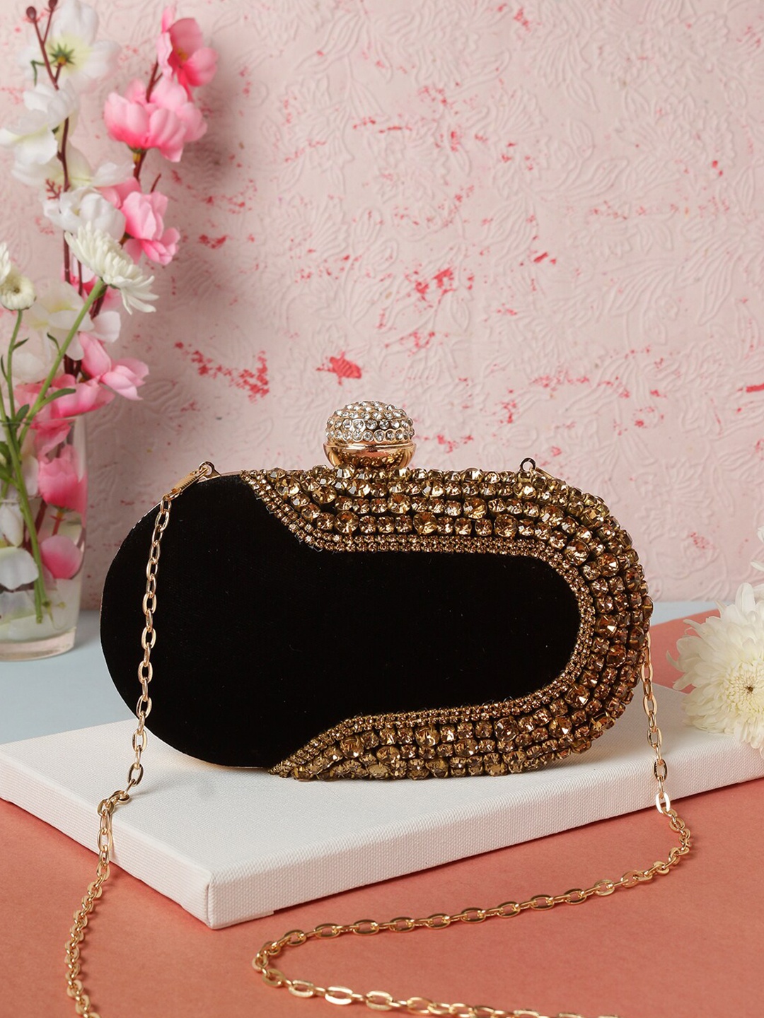 Swisni Black & Gold-Toned Embellished Embellished Box Clutch