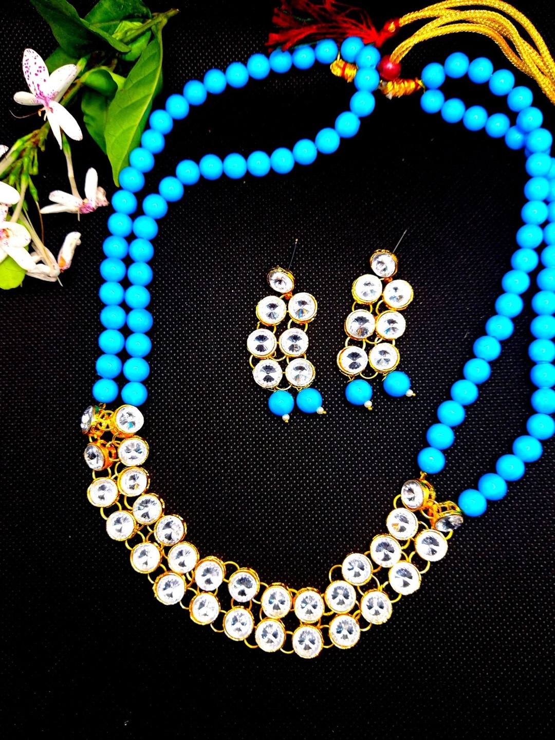 Kshitij Jewels Gold-Plated Turquoise Blue & White Stone Studded & Beaded Jewellery Set
Kshitij Jewels Gold-Plated Turquoise Blue & White Stone Studded & Beaded Jewellery Set