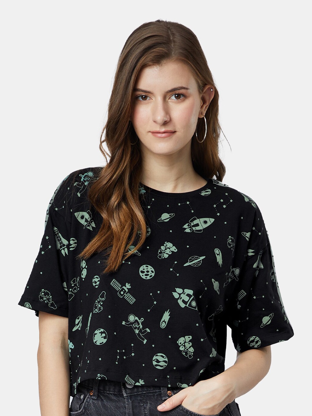 The Souled Store Women Black & Sea Green Printed Loose Pure Cotton Crop Oversized T-shirt
The Souled Store Women Black & Sea Green Printed Loose Pure Cotton Crop Oversized T-shirt