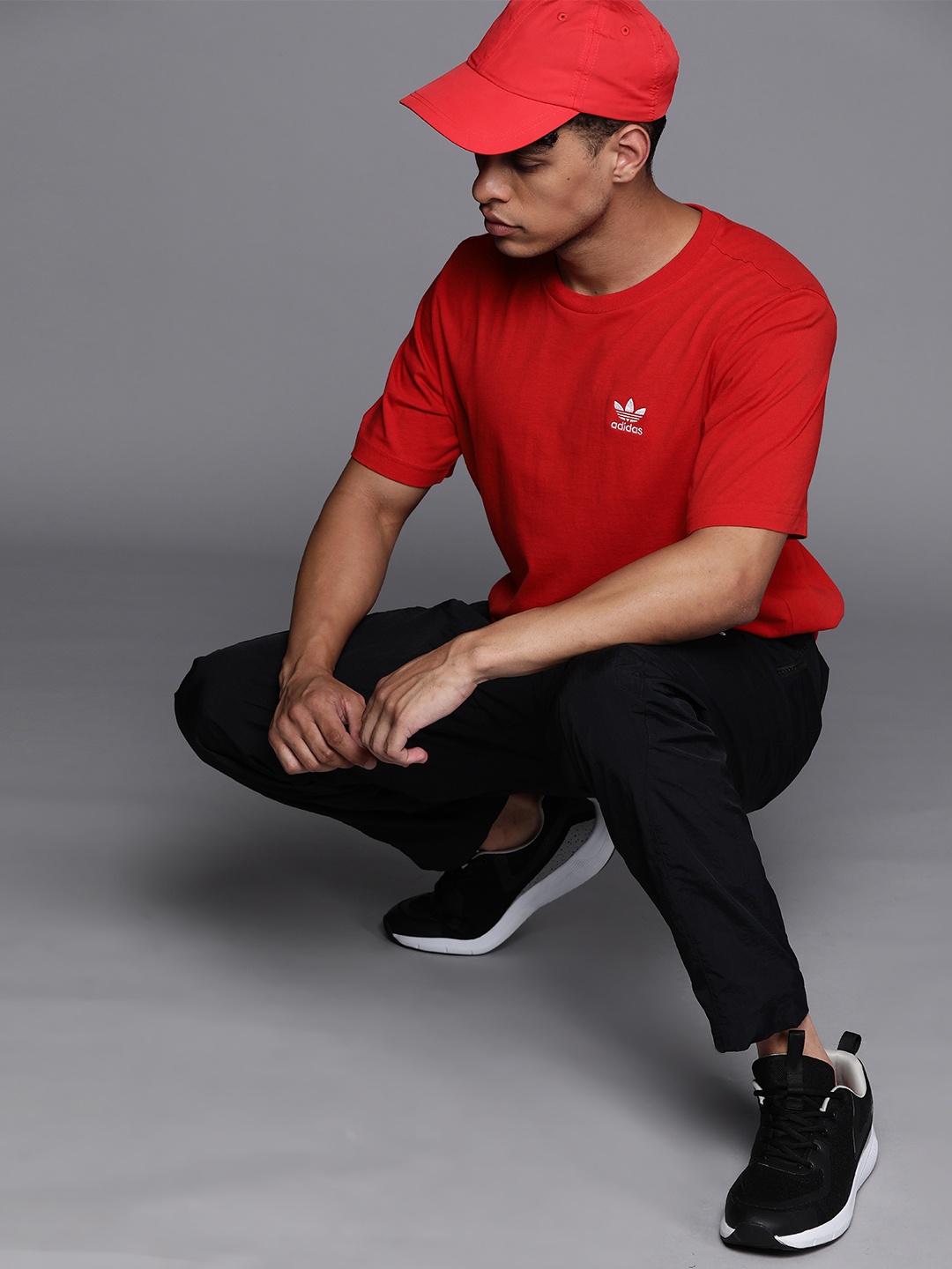 ADIDAS Originals Brand Logo Embroidered Detail Pure Cotton Trefoil Essential T-Shirt, Red
ADIDAS Originals Brand Logo Embroidered Detail Pure Cotton Trefoil Essential T-Shirt, Red